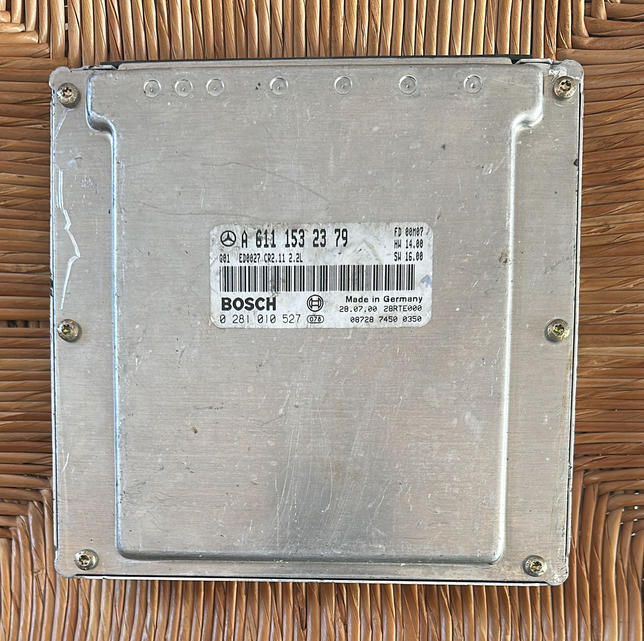 Centralina motore Bosch originale EDC15C6-4.11 0281010527 A6111532379 MERCEDES-BENZ Classe C 220