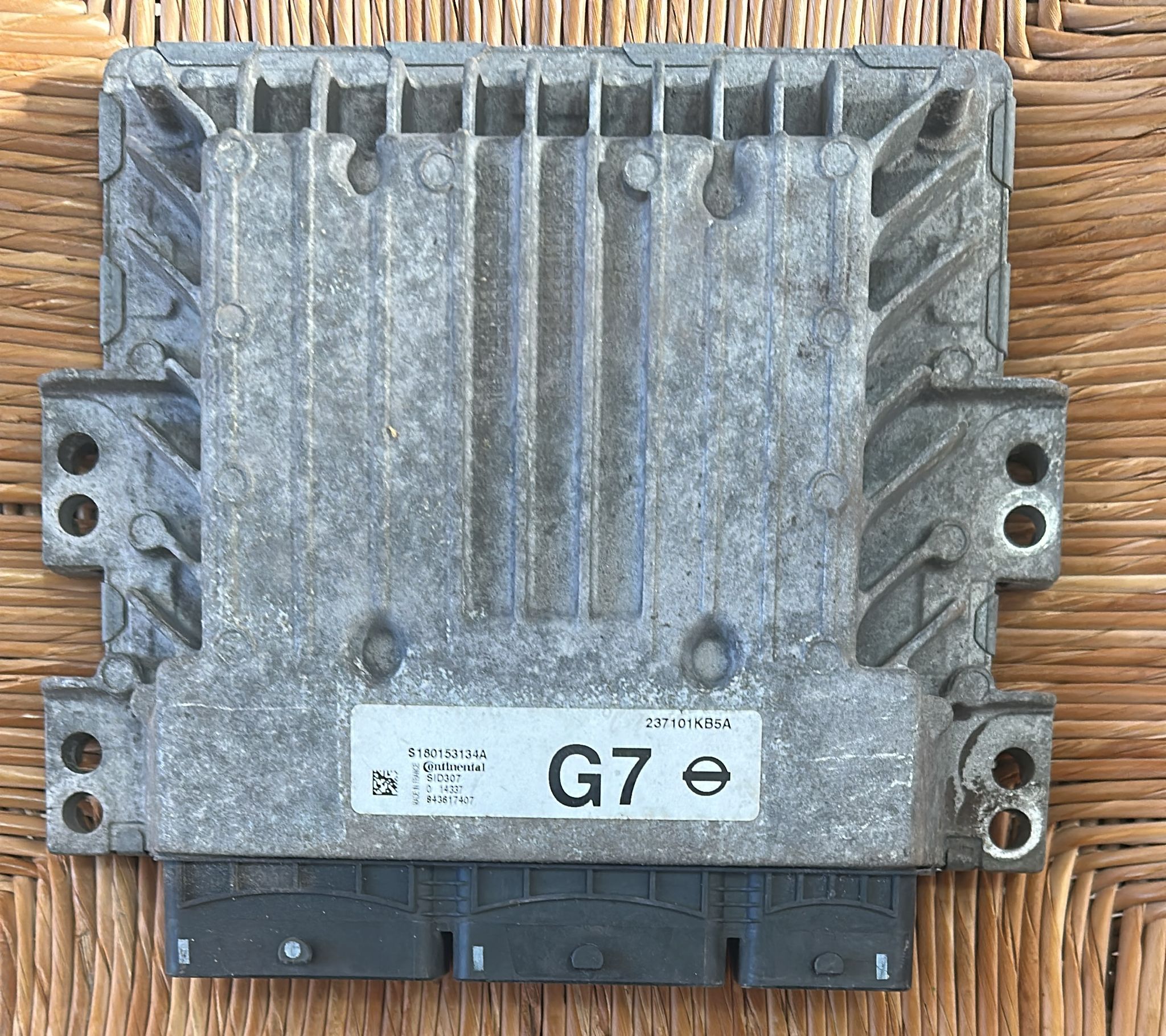 237101KB5A G7 S180153134A SID307 CENTRALINA MOTORE ECU CONTINENTAL PER NISSAN JUKE [ F15 ] MODELLO DAL 2010 AL 2019 MOTORE 1.5 DCI 81KW 110CV