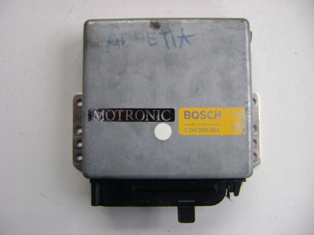 ECU ALFA ROMEO ALFETTA 75 1.8 1.8ie 1.6 0261200044 Motronic