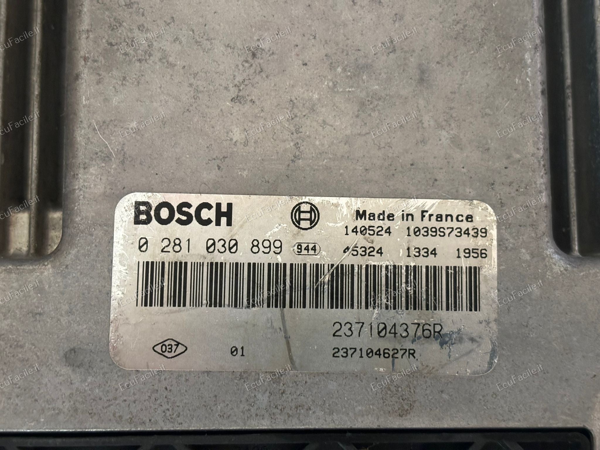 ECU RENAULT CAPTUR CLIO 1.5 DCI BOSCH 0281030899 237104376R EDC17C42