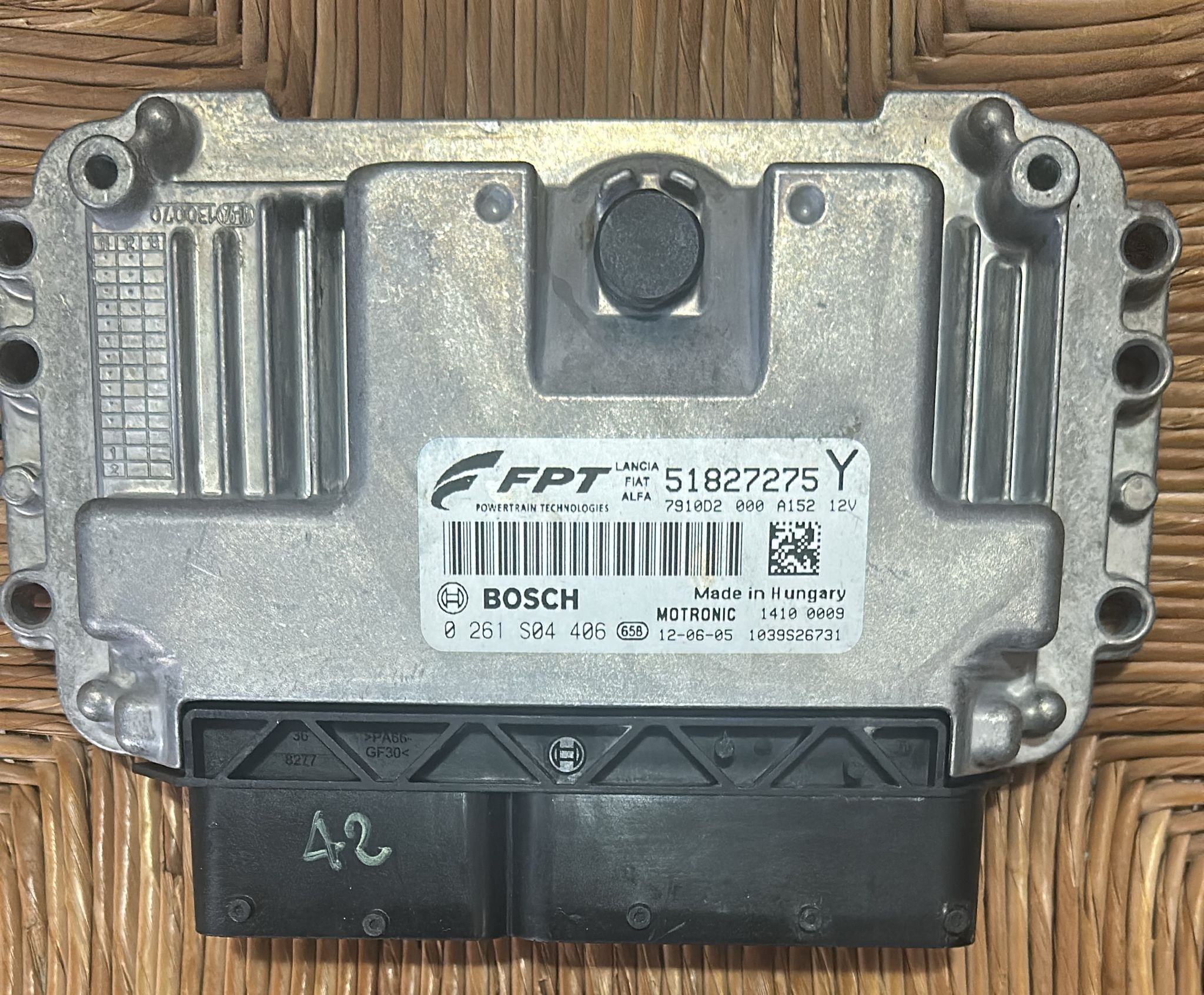FIAT 500 1400 100HP 169 A3.000 / ECU BOSCH ME7.9.10 0261S04406 1037393338 51827275