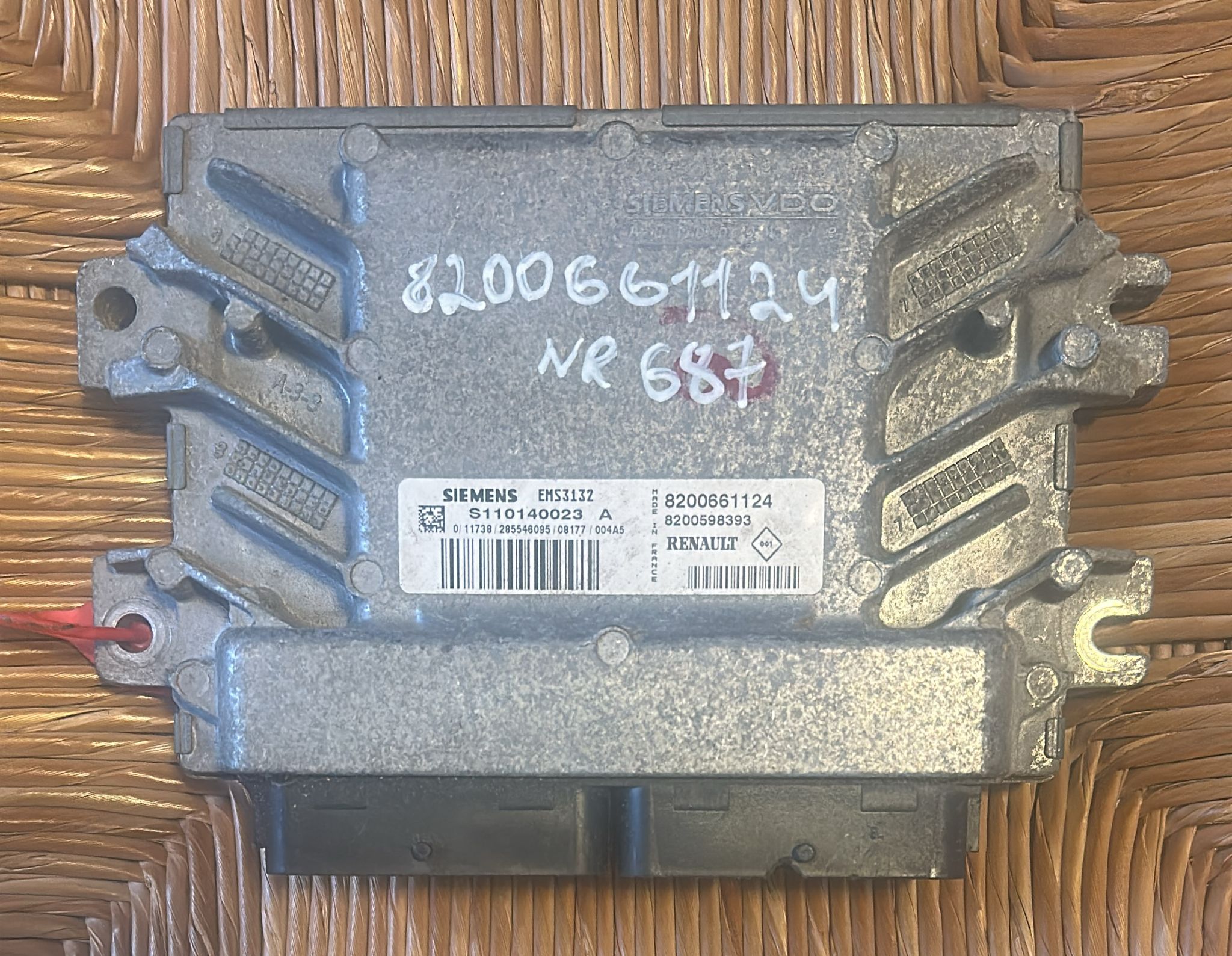 S110140023 Continental Ems3132 8200661124 Centralina Motore Dacia Renault 1.6 BZ