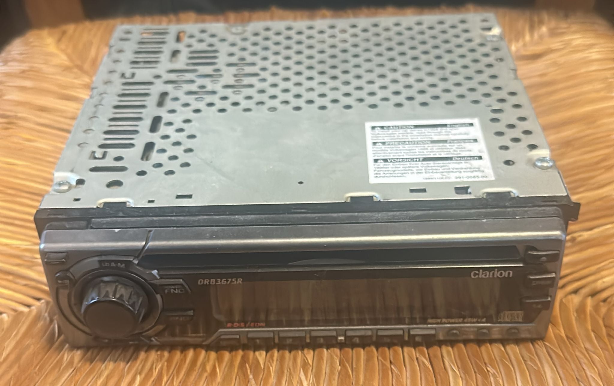 CLARION DRB3675R DRB 3675 R autoradio 12V LW 153-279kHz MW 531-1602kHz FM ( UKW ) 87.5-108MHz