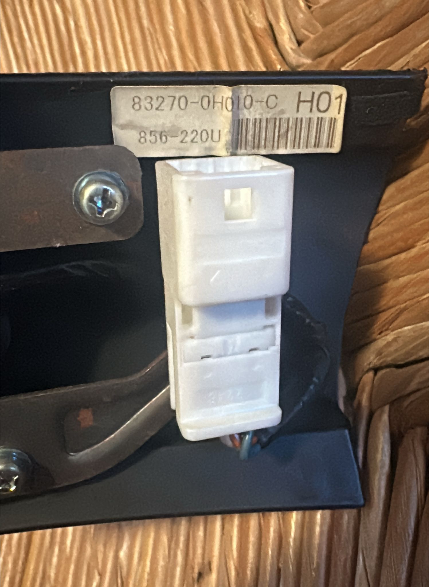 83270-0H010 QUADRO STRUMENTI CONTAGIRI TOYOTA AYGO 1.0 B 5M 3P 50KW