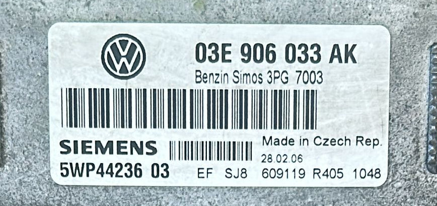 Centralina motore Vw Polo 9n3 dal 2005 al 2009 cod 03e906033ak 5wp4423603