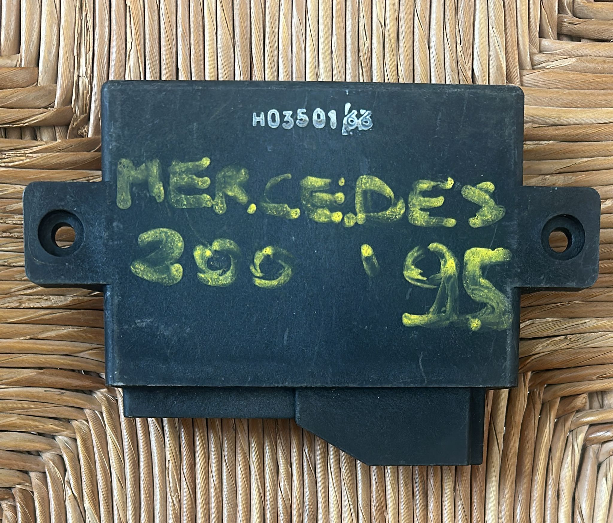 Mercedes-Benz E W124 Modulo comfort/convenienza 2028204426 PA66GF30 5WK4585