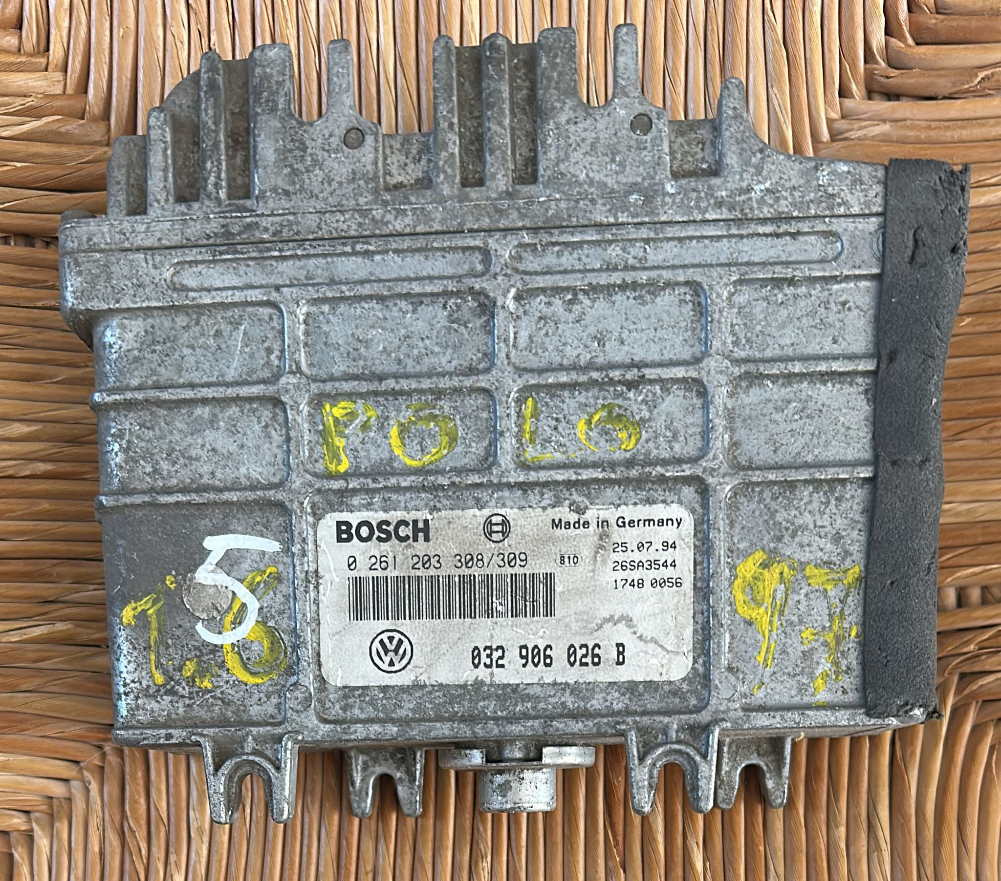 Centralina motore VW POLO III (6N1) 75 1.6 032906026B / 0261203308/309 · BP12159469M57