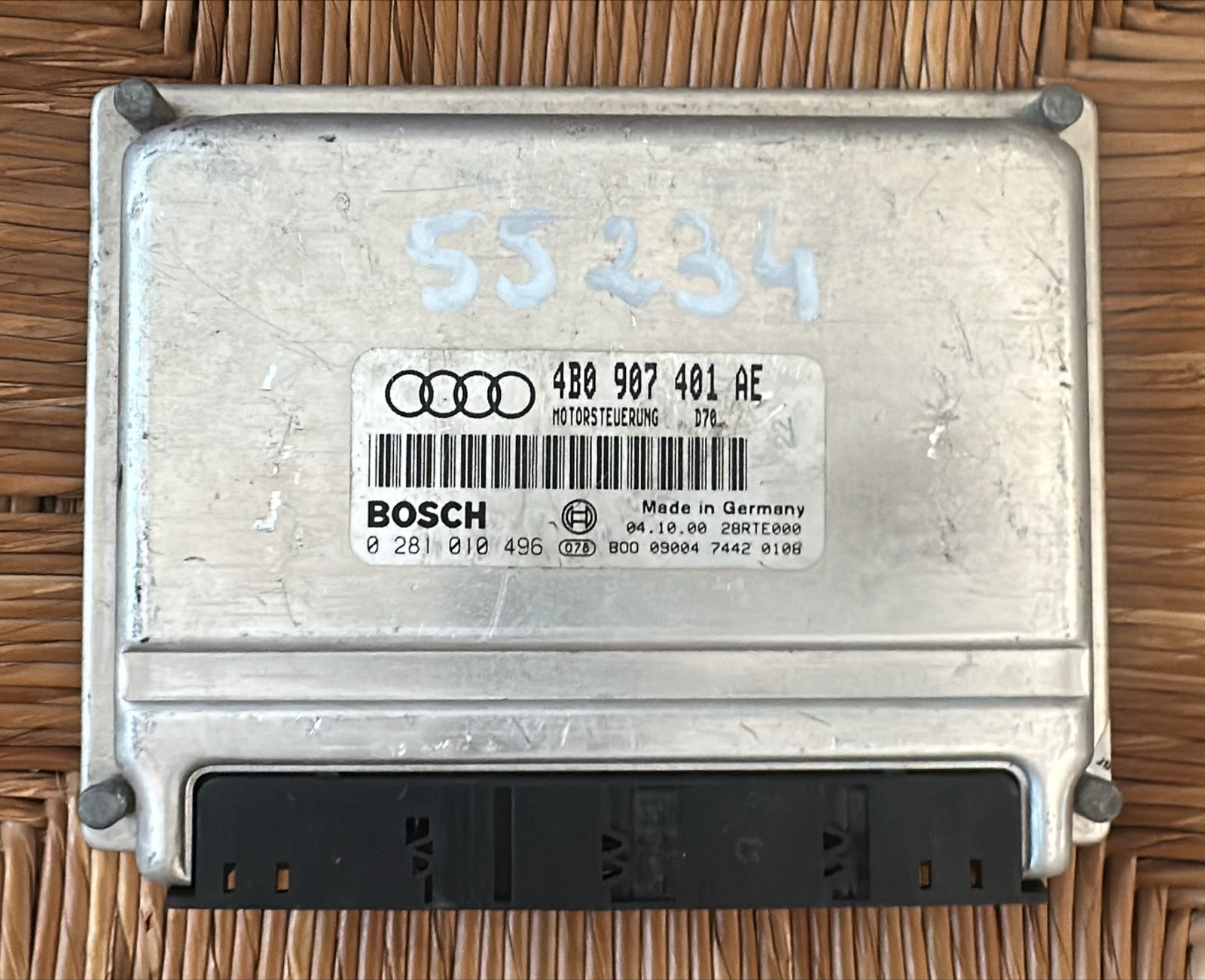 ECU AUDI A6 0281010496 4B0907401AE  2.5 TDI 0281010496 4B0907401AE EDC 15M