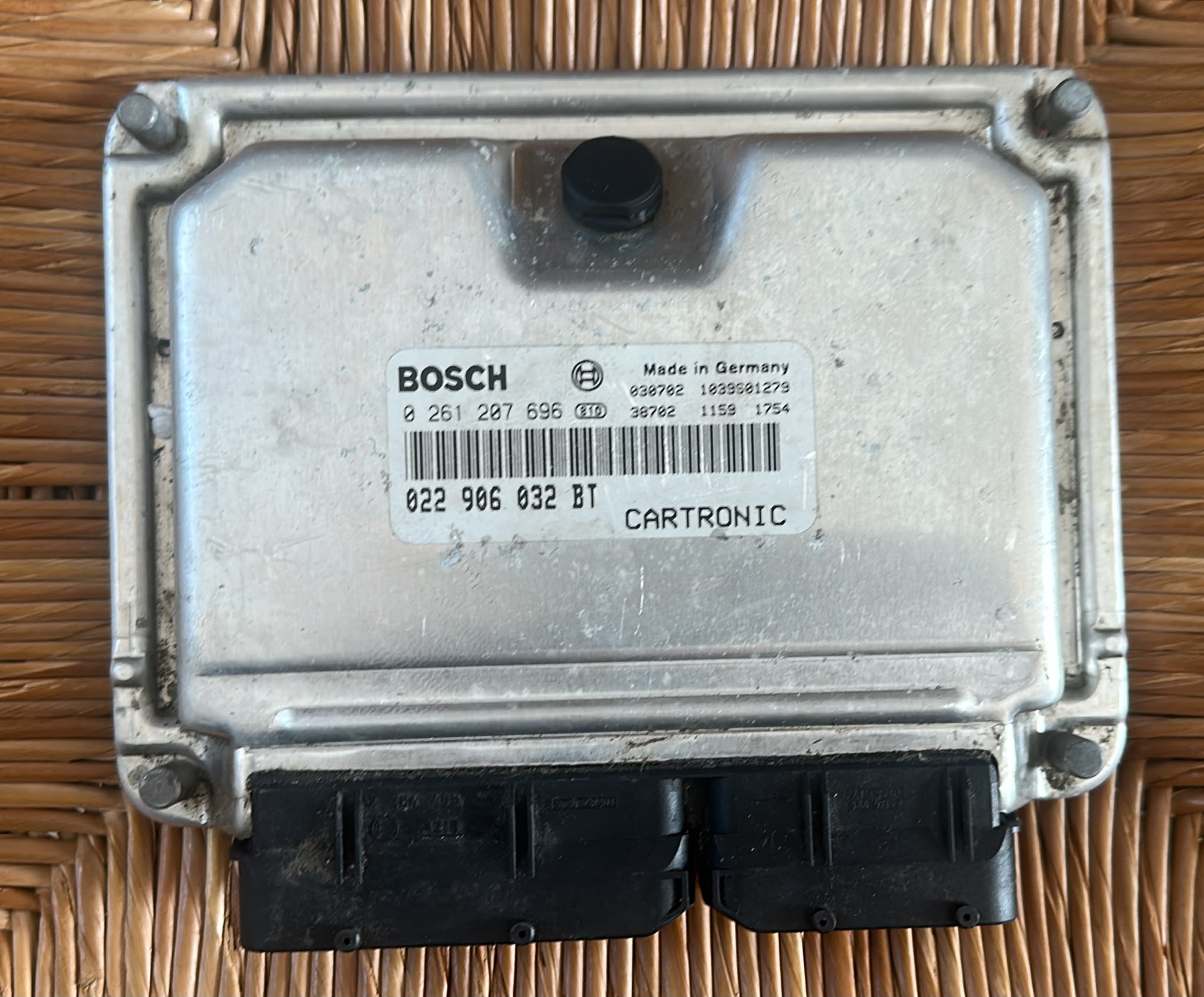 PORSCHE CAYENNE 7L ECU ECM DME ME 7.1.1 0261207696 9PA MK1 4.5 BENZINA 2004 SUV CROSSOVER AF