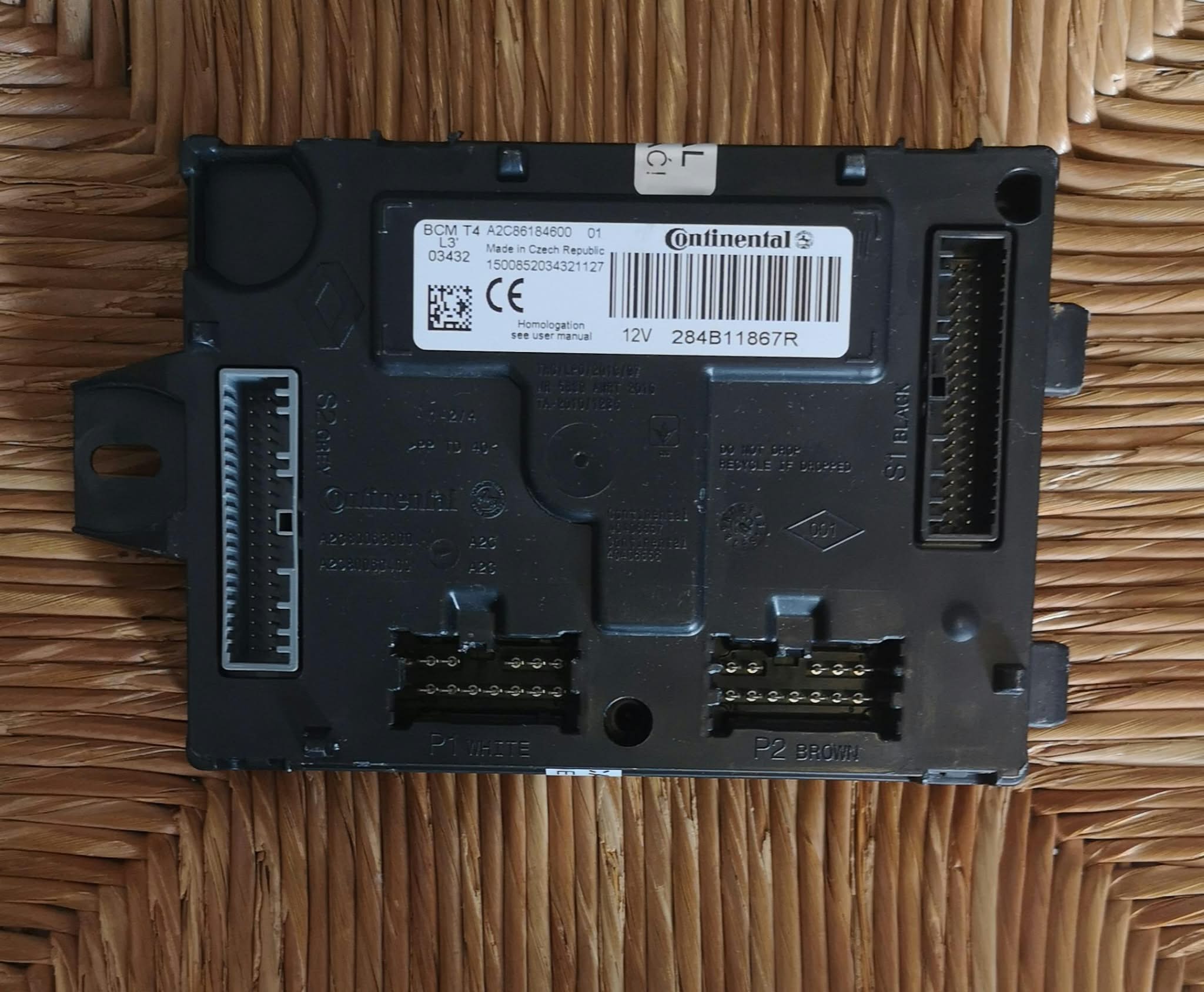 Renault duster sandero logan bcm t4 a2c86184600 284b11867r