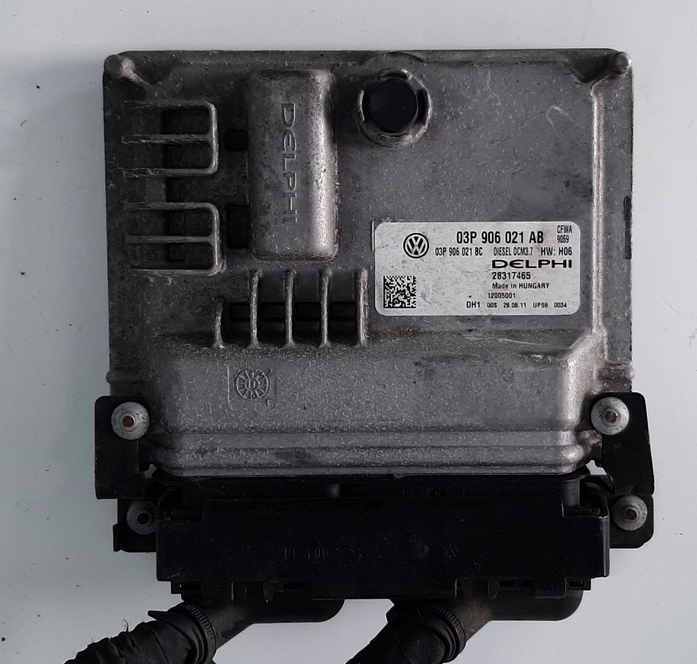 ECU Seat IBIZA 2011 Diesel DELPHI 03P906021AB 28333180 Dcm3.7