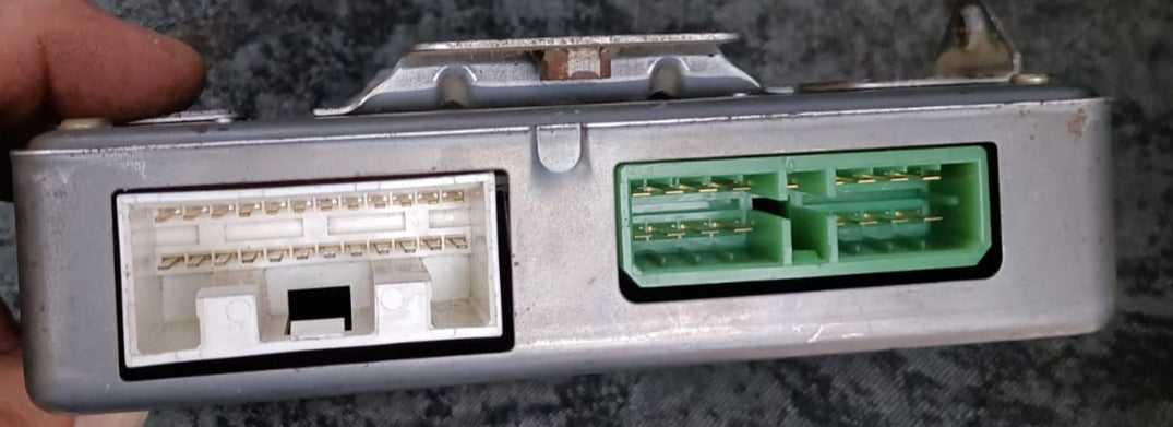 ECU Suzuki Vitara 1600 8V 33920-56B30 E2T41271 M 0903B G1 US-MT