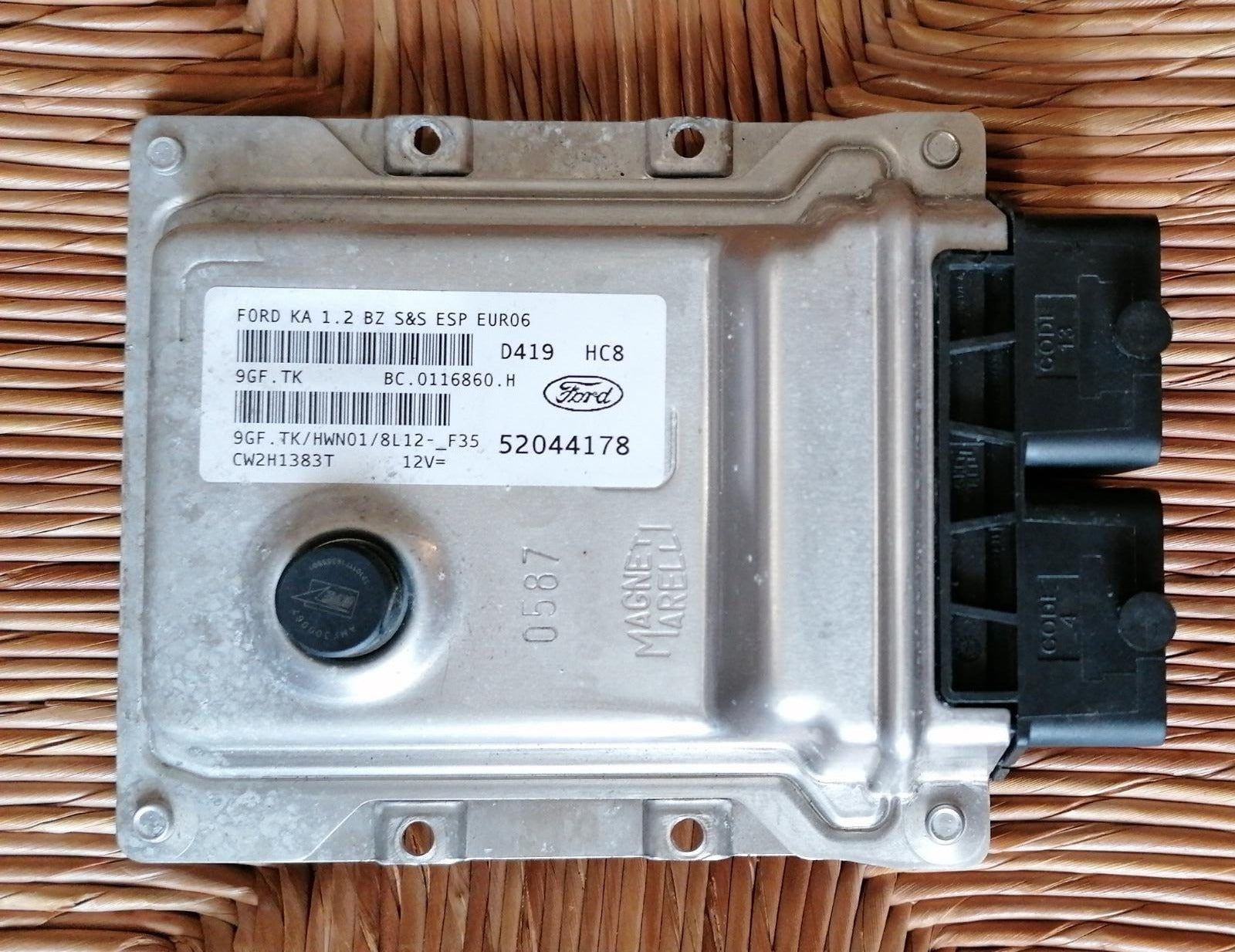 ECU FORD KA 1.2 8V 52044178 9GF.TK HWN01 ESP EUR06 D419 FJ17