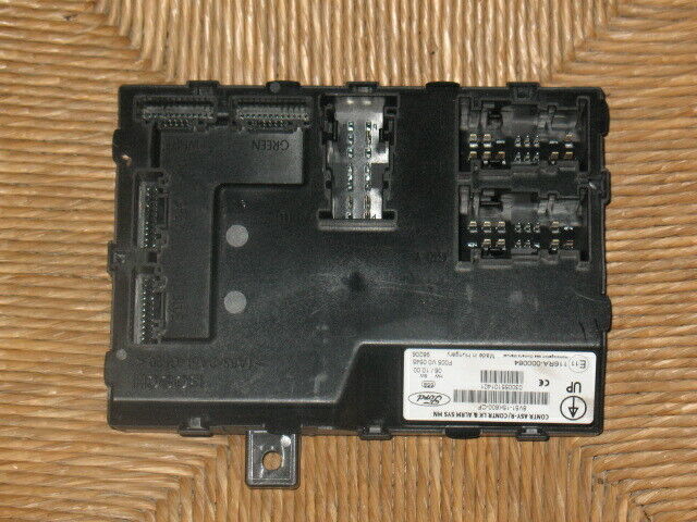 BODY COMPUTER FORD FIESTA BSI 1.4 8V51-15K600-CF 030055101401