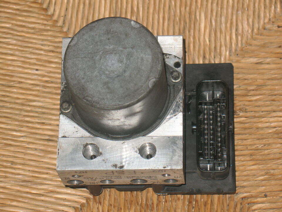 ECU POMPA ABS AUDI Q5 0265236148 0265951044 8R0907379M