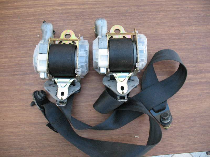 2 cinture di sicurezza TRW 3302 8781 LH