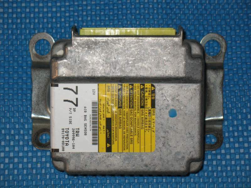 TOYOTA YARIS Mk1 Airbag Ecu TRW209996-104 1999 2006