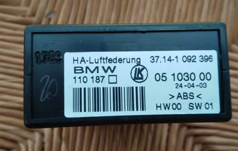 Ecu sistema di alimentazione bmw e53 e39 x5 05103000 hw00 sw01