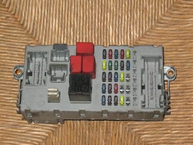 Ecu scatola fusibili portafusibili lancia 51754964 51733919cpl
