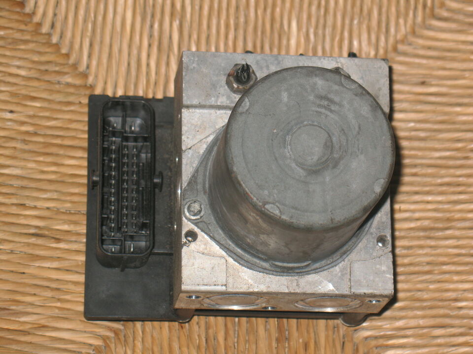 POMPA ABS AUDI A4 0265236098 0265950958 8K0907379AA 8K0614517BP