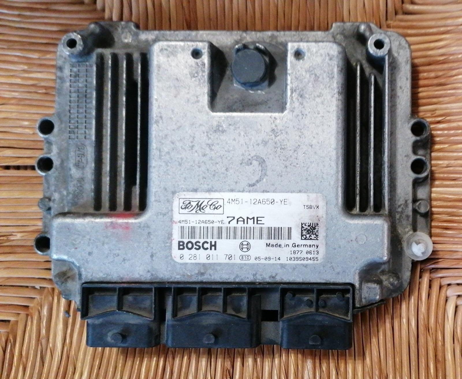 ECU FORD 1.6 TDCI BOSCH 0281011701 6M51-12A650-YE 7AME 9bxb