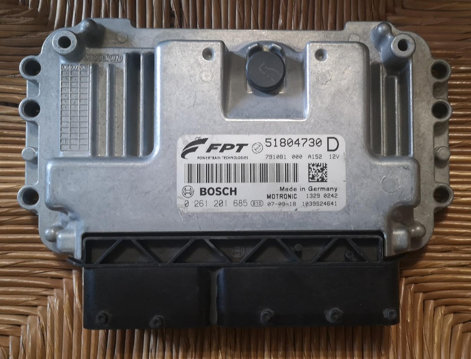 ECU Fiat Grande Punto 199 (2005 - 2012) 0261201685 ME7 9.10 51804730D