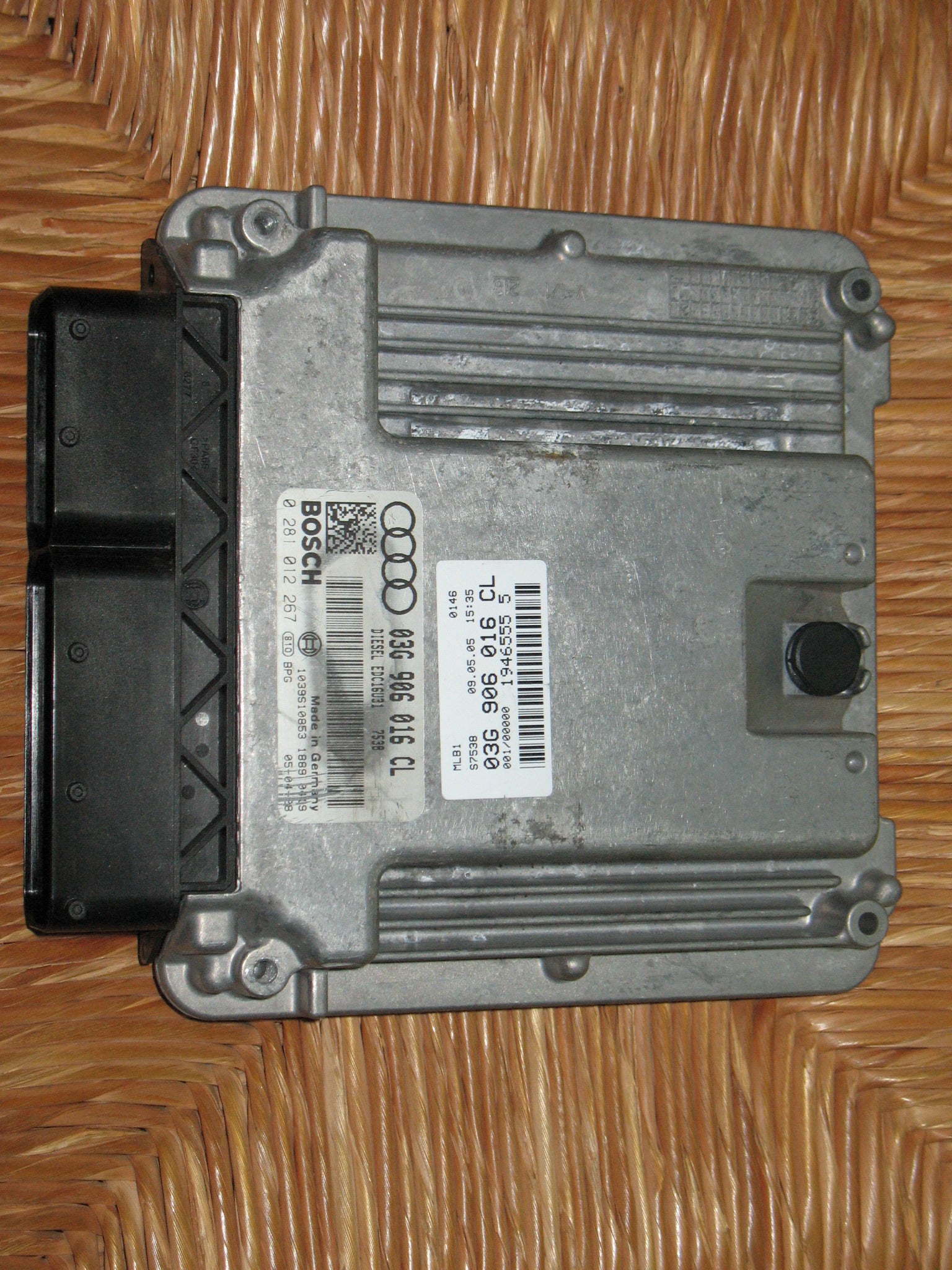 ECU AUDI A4 2.0 TDI 03G906016CL BOSCH 0281012267 EDC16U31
