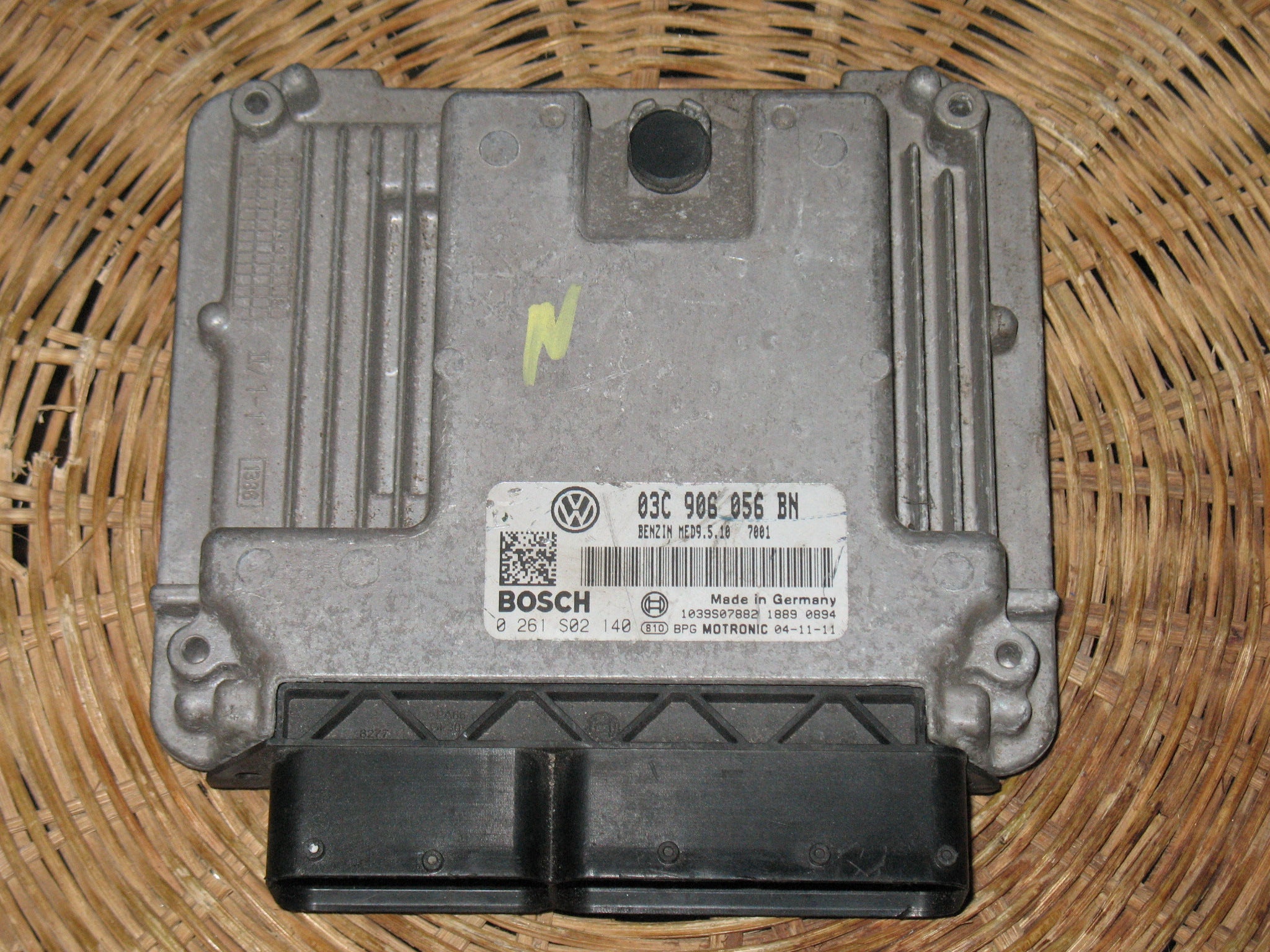 ECU VW GOLF Bosch 0261S02140 03C906056BN MED9.5.10