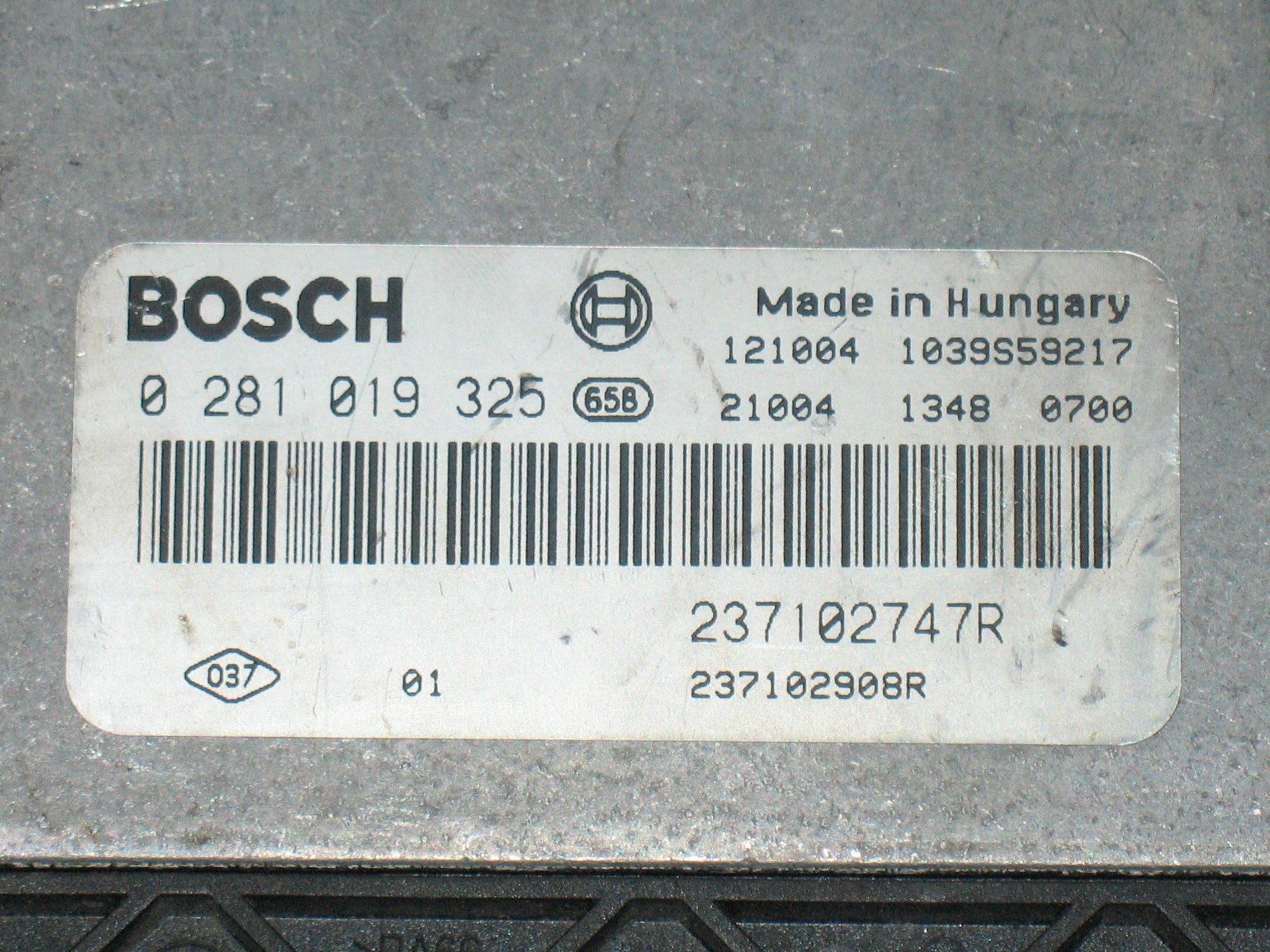 Ecu renault kangoo 1.5 dci diesel bosch 0281019325 237102747r EDC 17C42-3.33