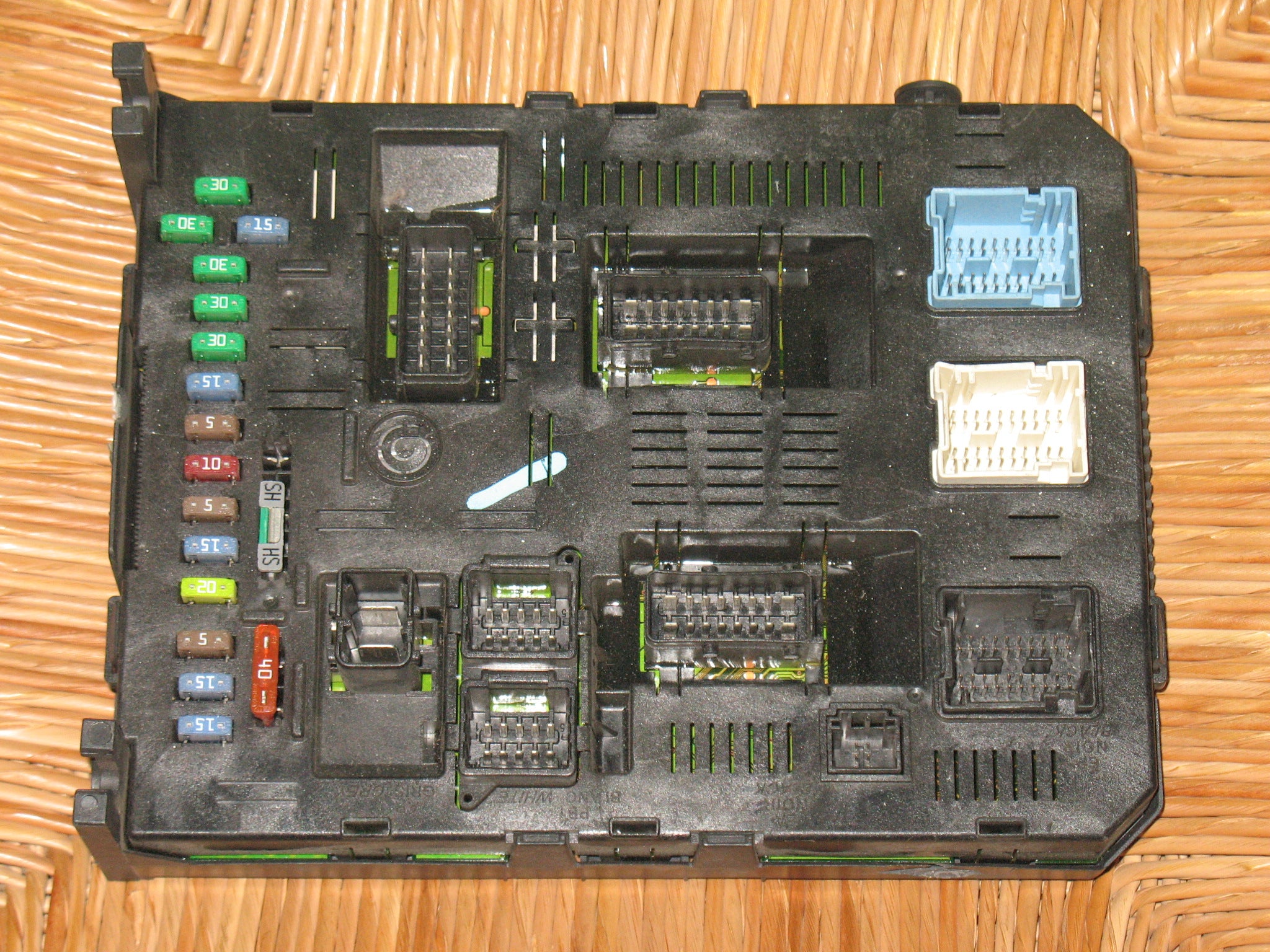 BSI 2004 H02-01 Peugeot 407 Citroen C5 9664437180 9663510280