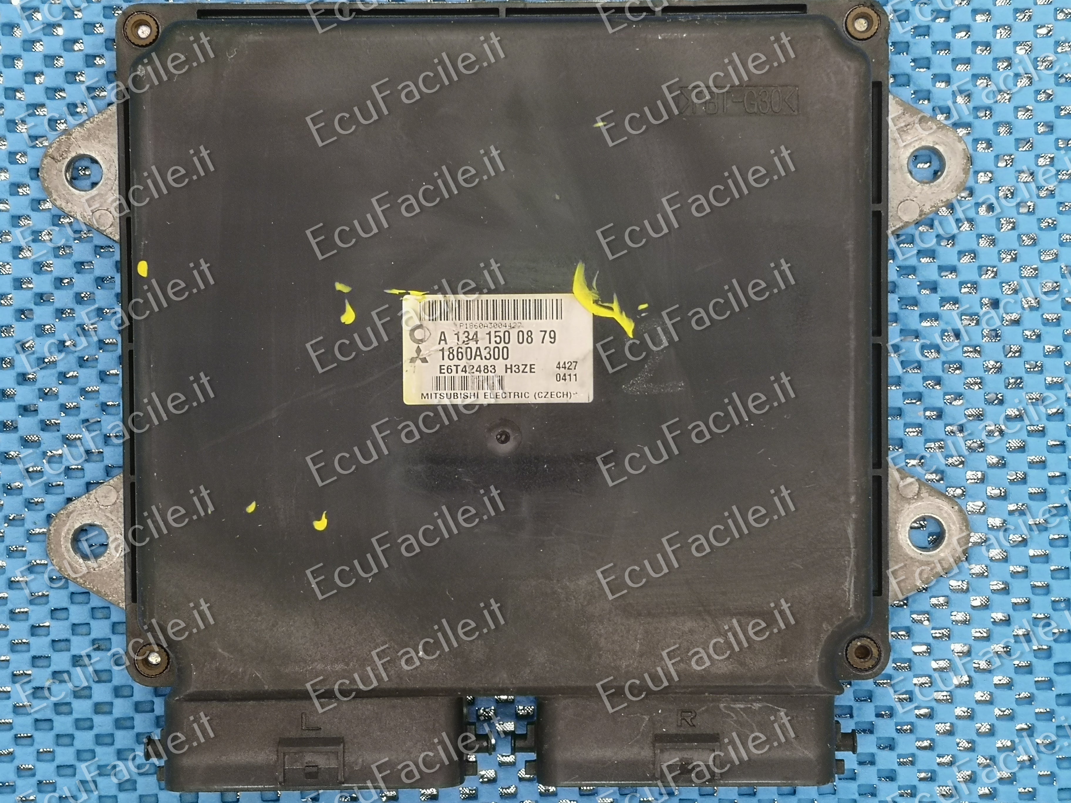 ECU SMART FORFOUR 1.1 A1341500879 1860A300 E6T42480 H3ZE