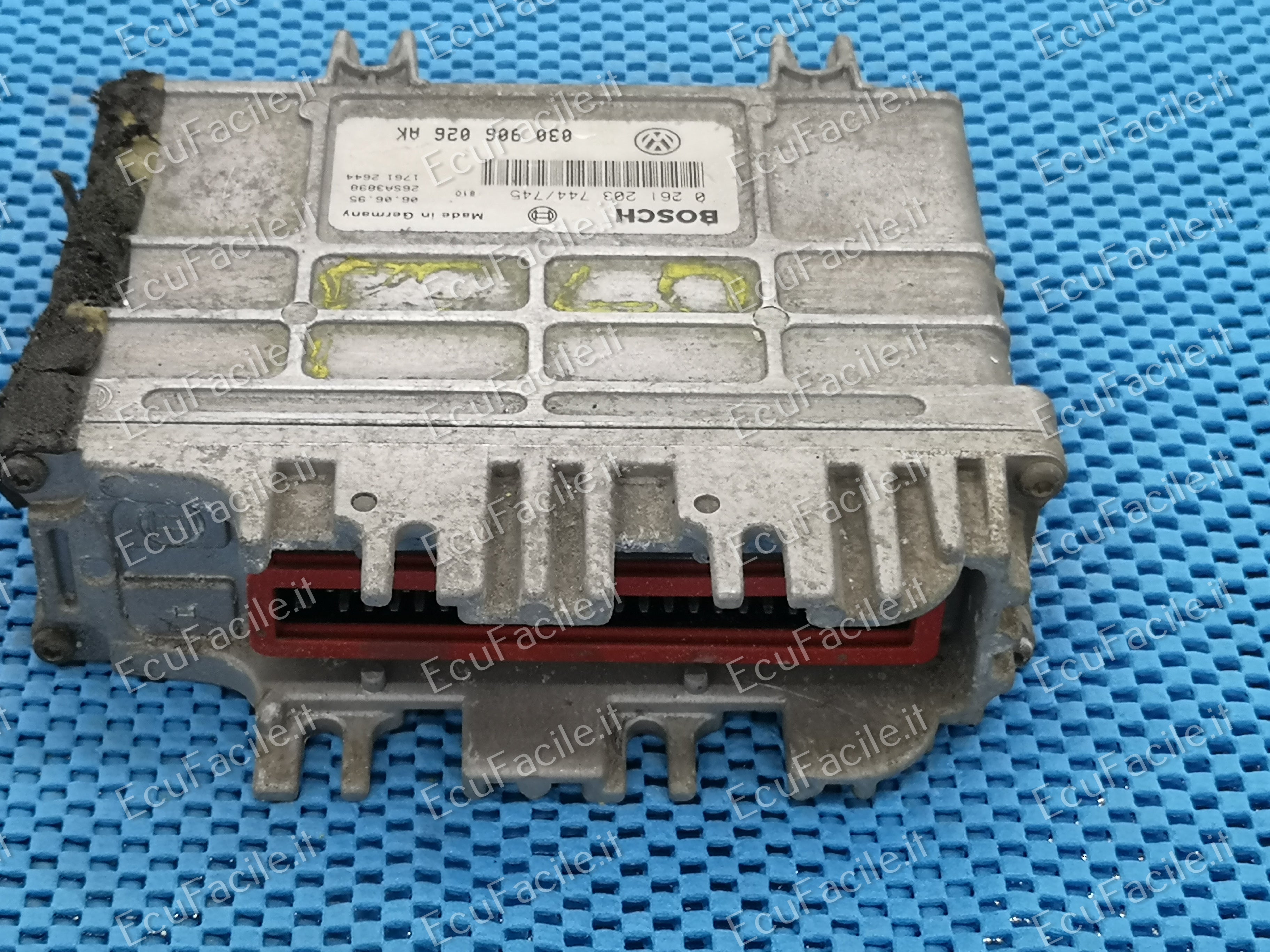 ECU VW POLO 0261203744/745 0261203744 0261203745 030906026AC