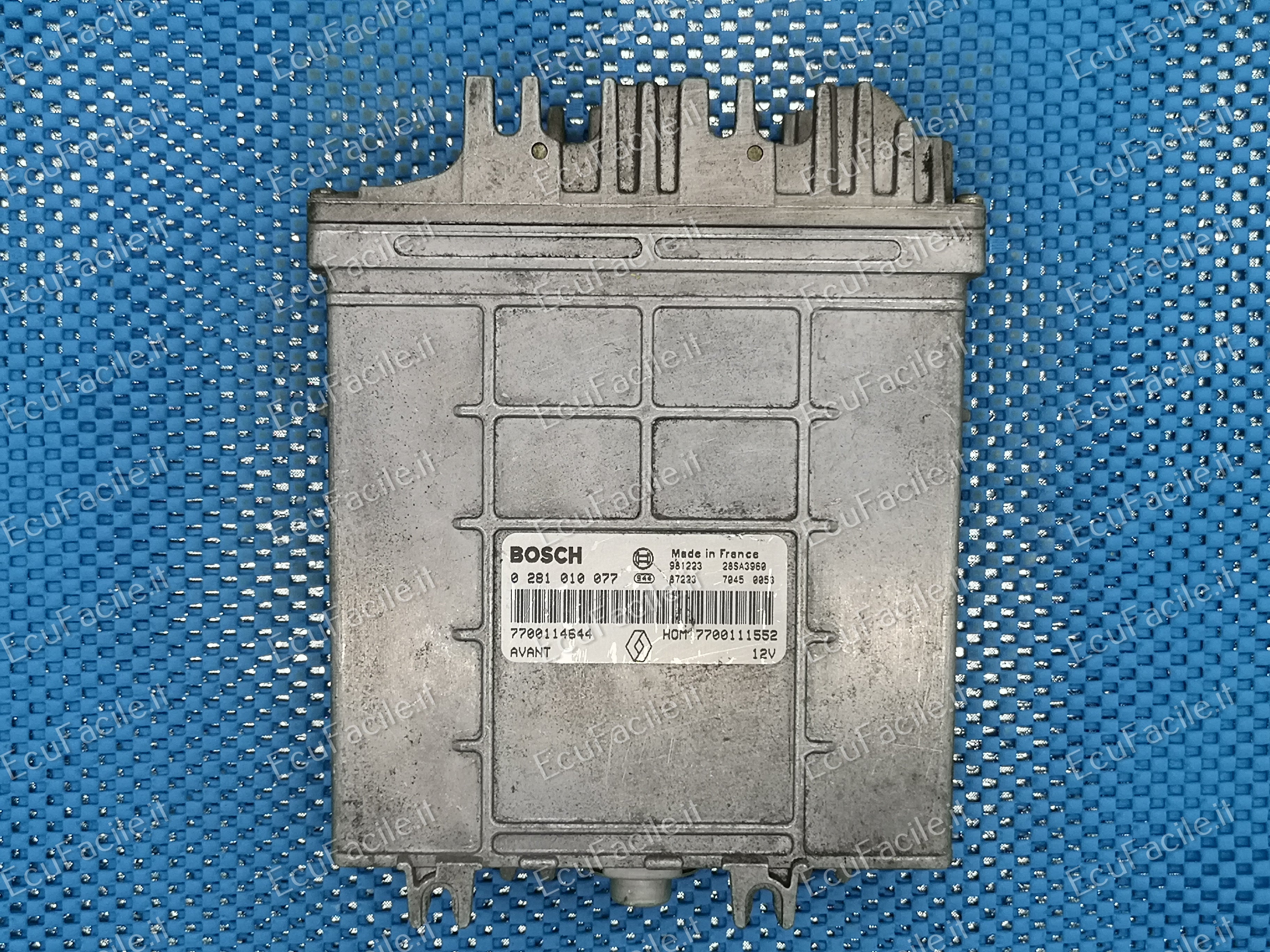 ECU RENAULT SCENIC 1.9 0281010077 8200059885 7700114644