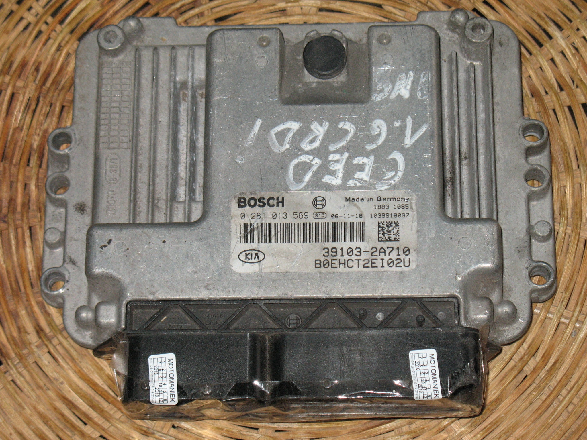 CENTRALINA MOTORE KIA CEED 0281013569 39103-2A710  EDC16C39-5.41