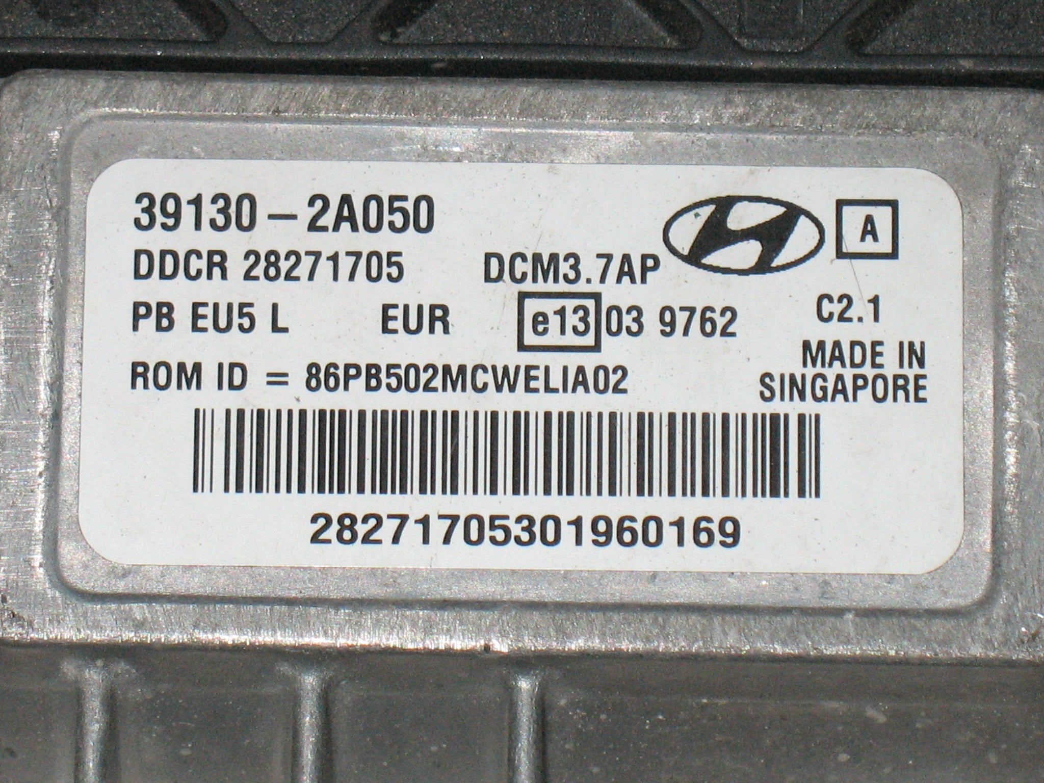 ECU HYUNDAI I20 39130-2A050 39130 2A050 DCM3.7AP 28271705