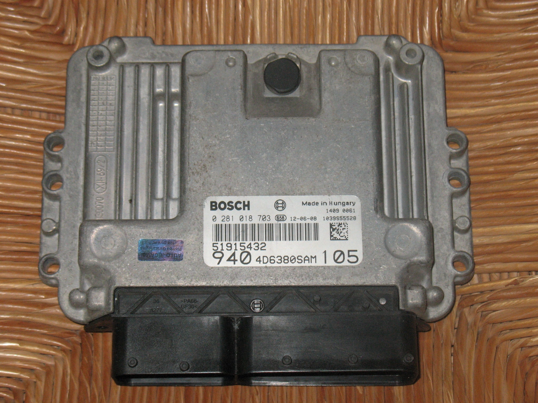 Ecu alfa romeo giulietta 1.6 JTDM 0281018703 51915432 Edc16c39-7.33