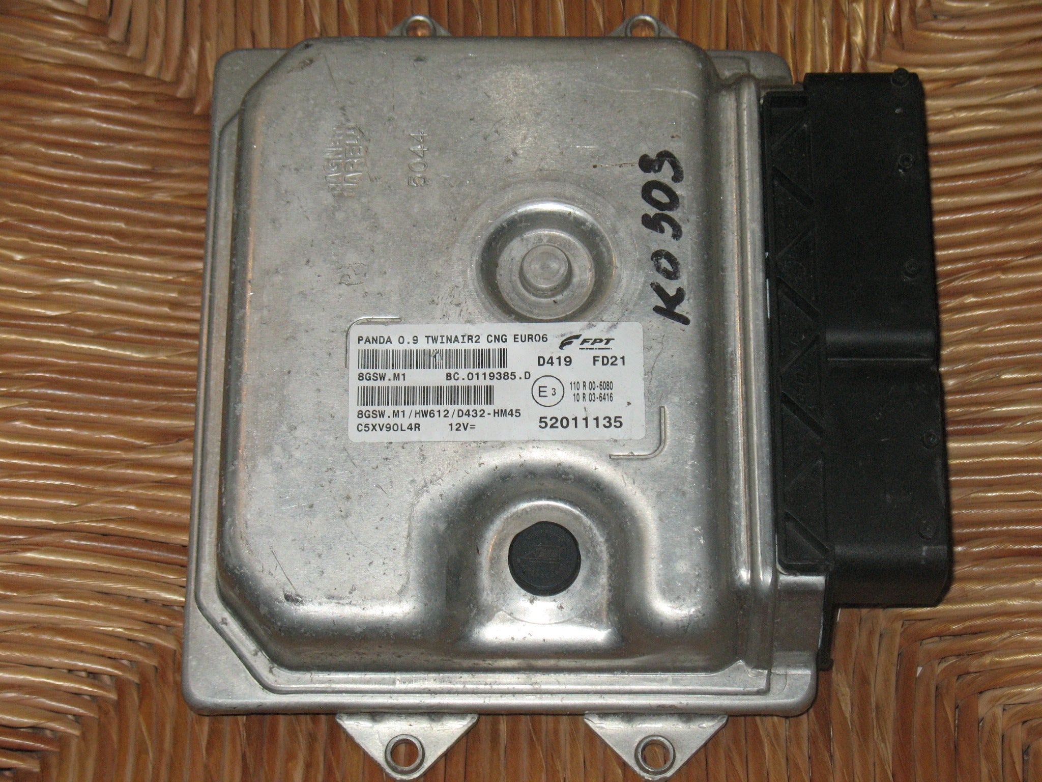 Centralina ECU 52011135 FIAT PANDA TWINAIR 0.9 TURBO 8GSW.M1 HW612