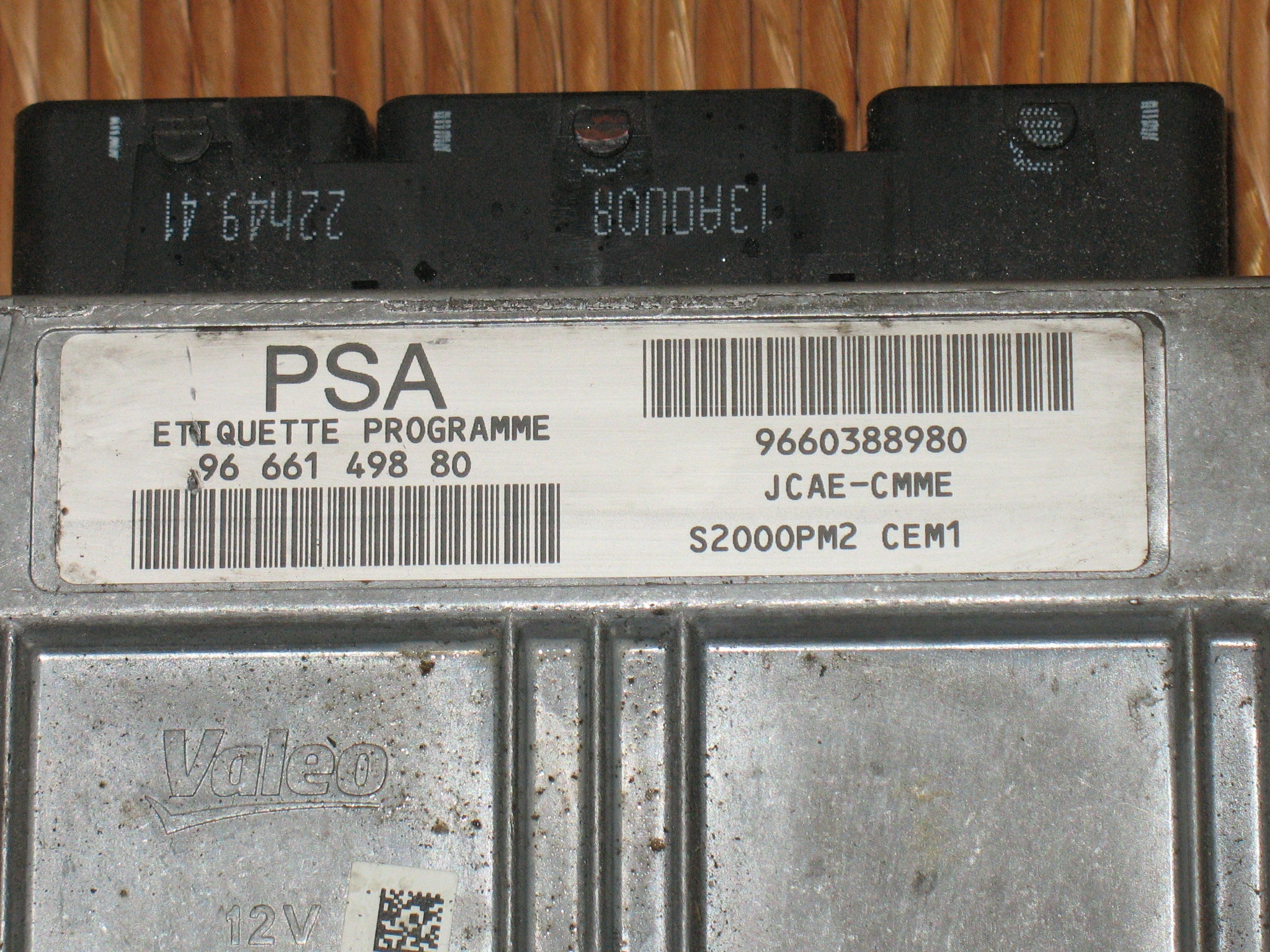 ECU PEUGEOT 1.4 84820V10 21586640-2 B 9666149880 9660388980