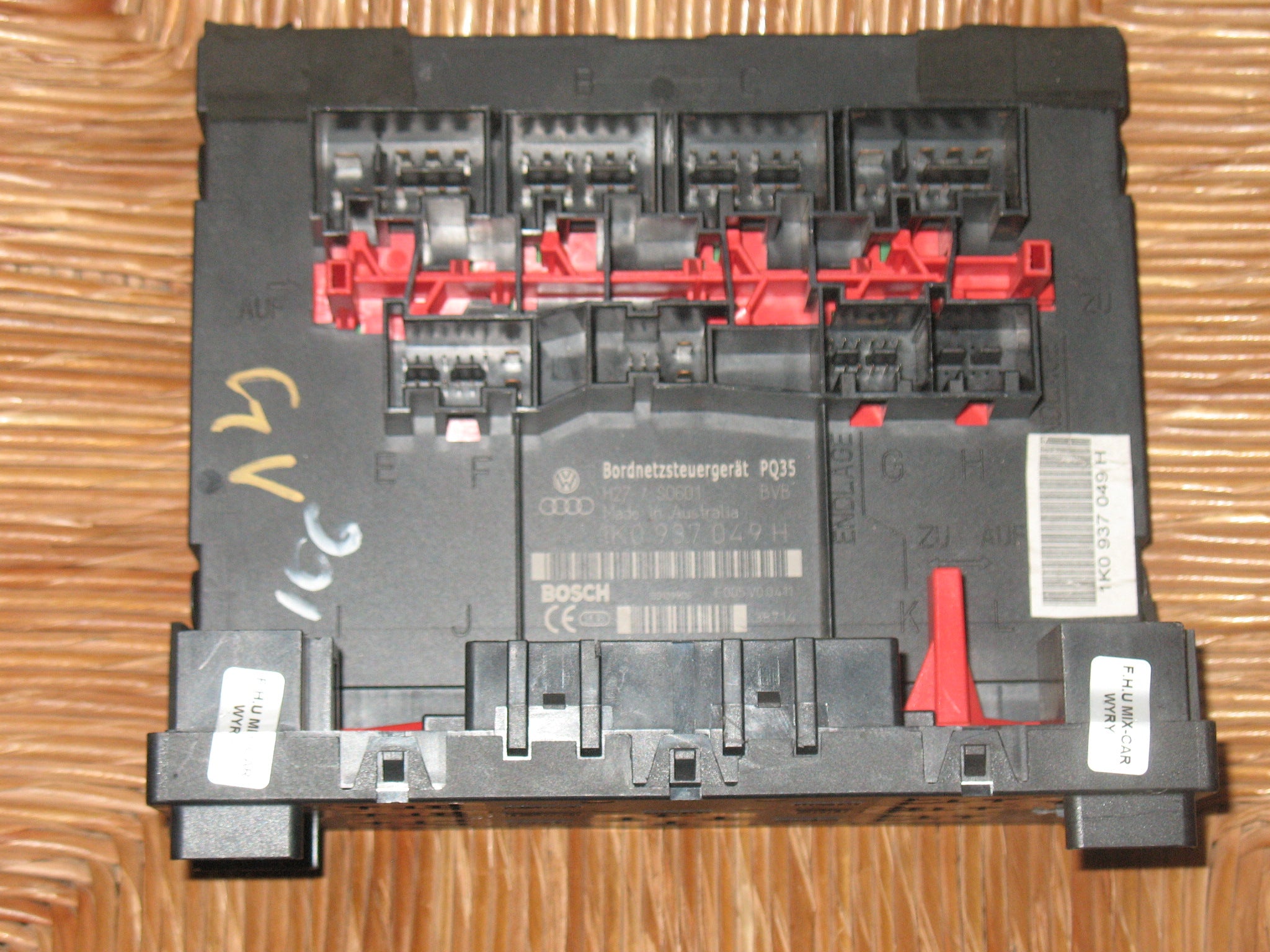 Volkswagen Caddy 04-08 Onboard Supply Control Unit 1k0937049h f005v00411