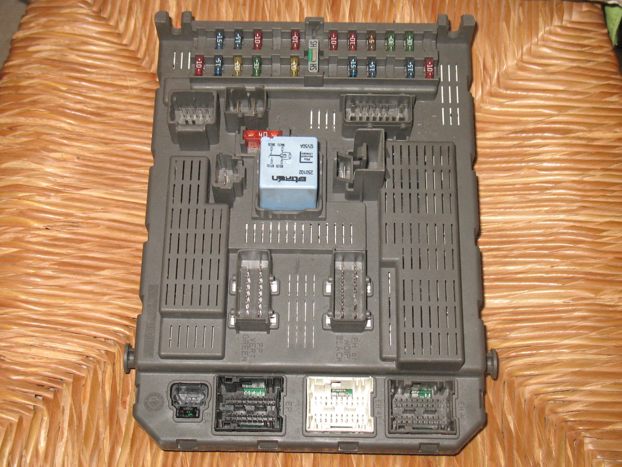 Bsi V03-00 CITROEN C8 FIAT ULYSSE PEUGEOT 807 9651938180