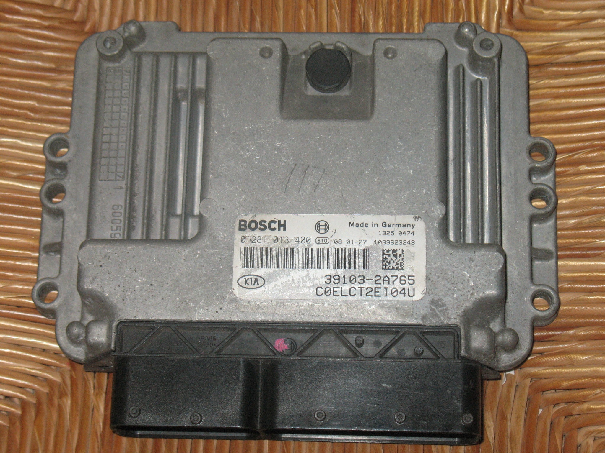 ECU KIA CEED 1.6 BOSCH 0281013400 391032A765 EDC16C39-5.41
