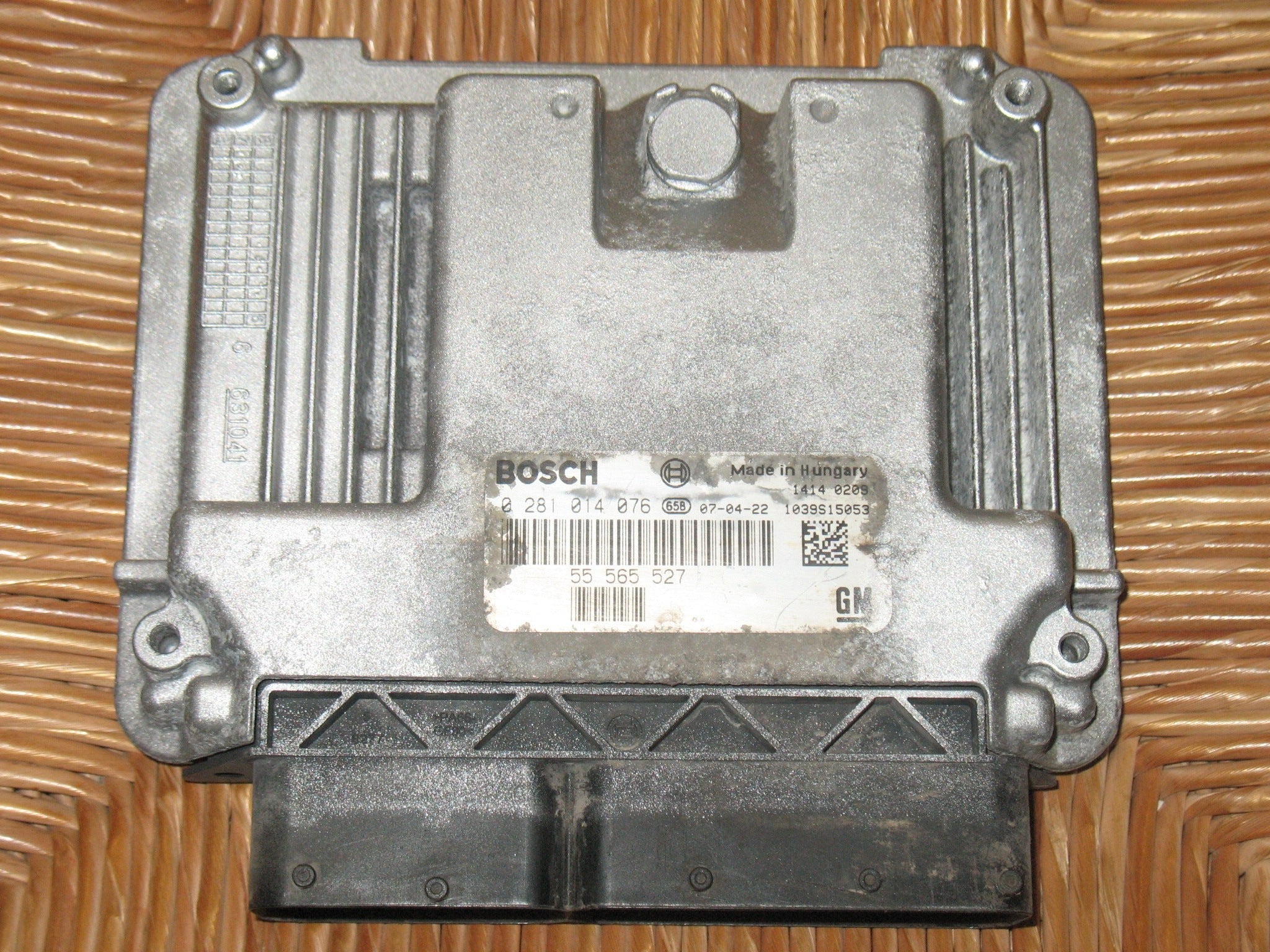 ECU CENTRALINA OPEL ASTRA H 1.7 CDTI BOSCH 0281014076 55565527 EDC 16C39-5.8A