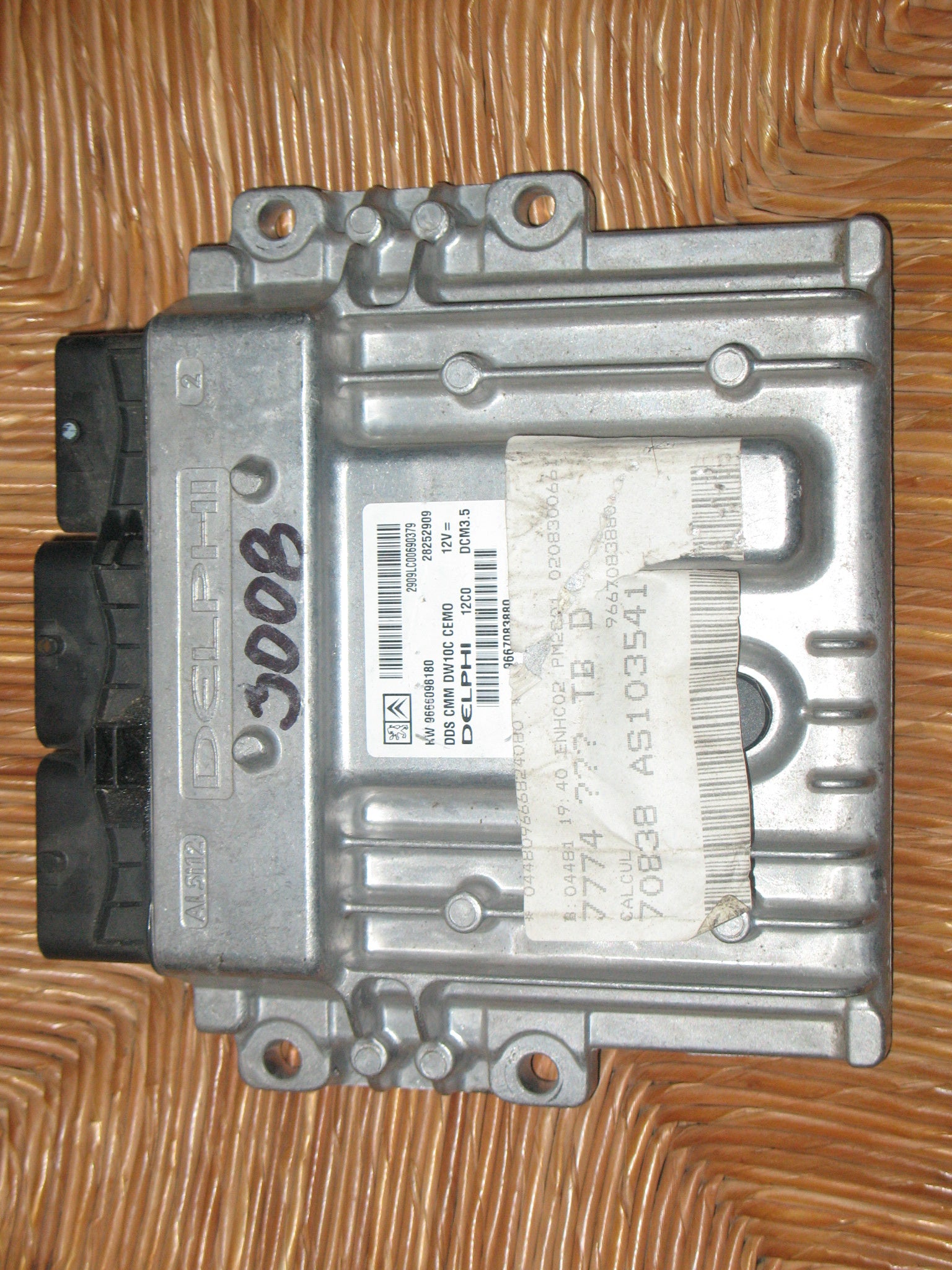 ECU DELPHI 9666098180 PEUGEOT-3008 CITROEN-C5 9667083880 28252909 DCM3.5
