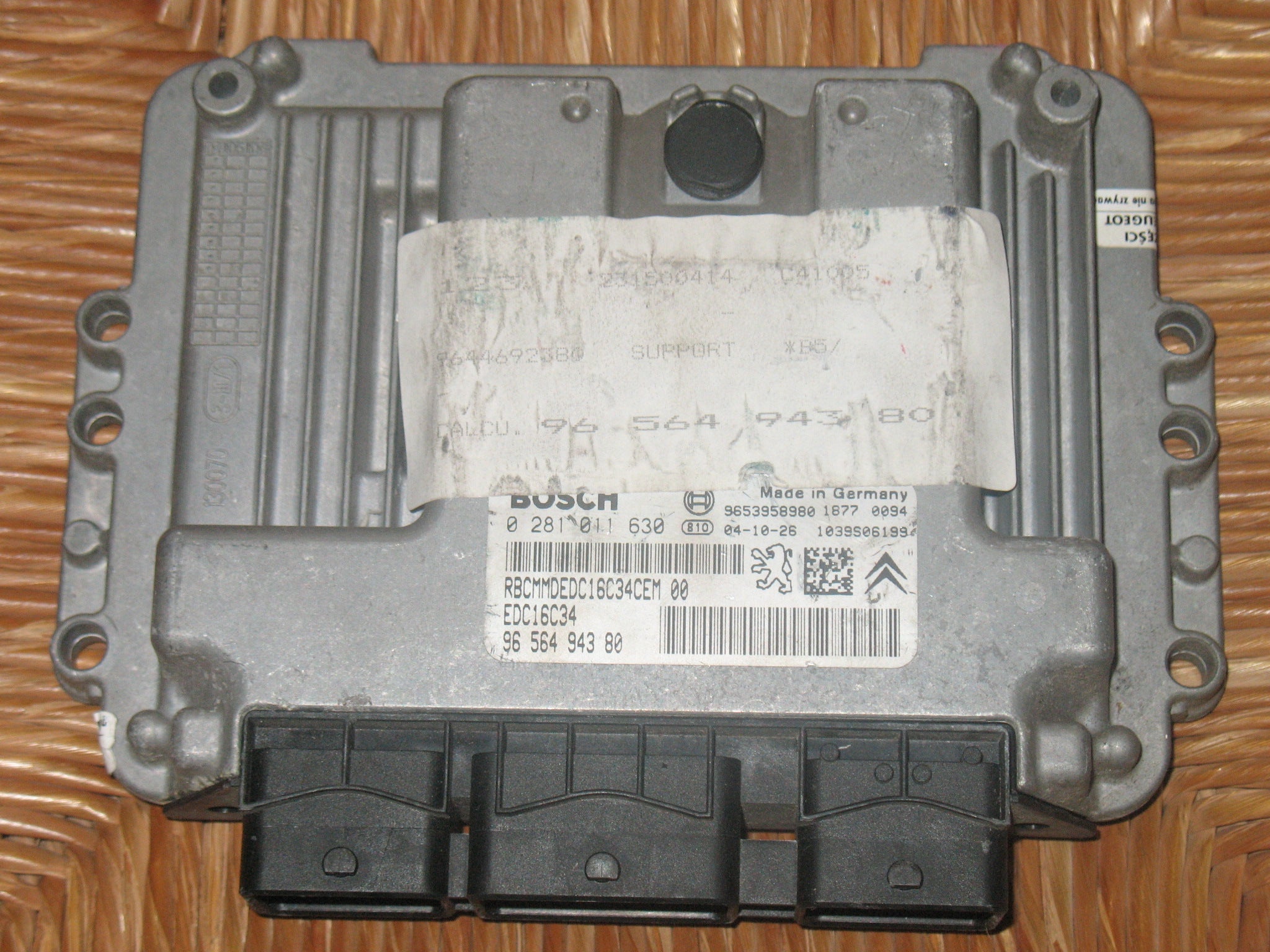 CENTRALINA ECU CITROEN C4 PEUGEOT 307 1.6 HDI EDC 16C34-2.10 0281011630