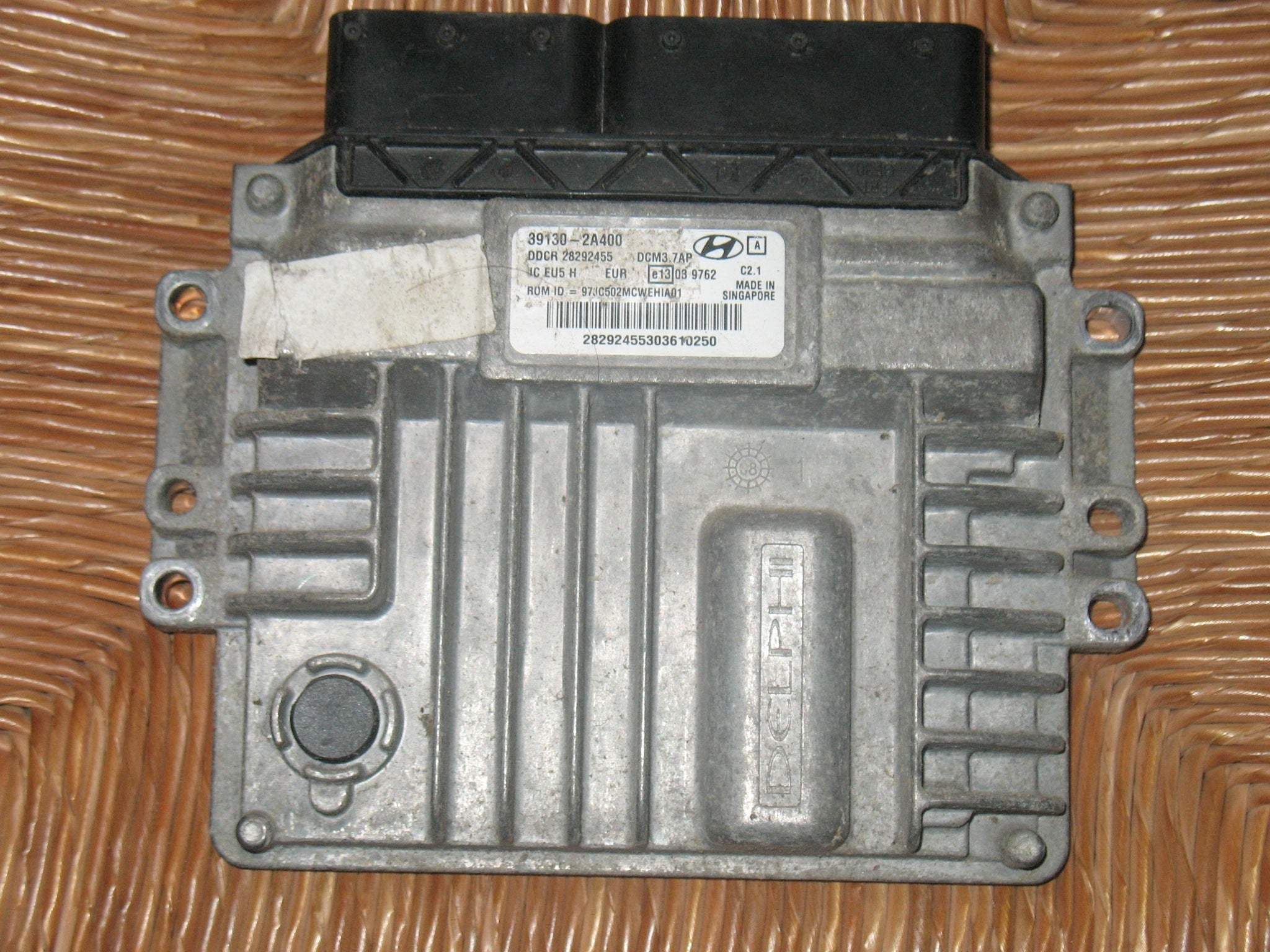 ECU HYUNDAI IX20 DCM3.7AP 39130-2A400 28292455 28292455 DELPHI