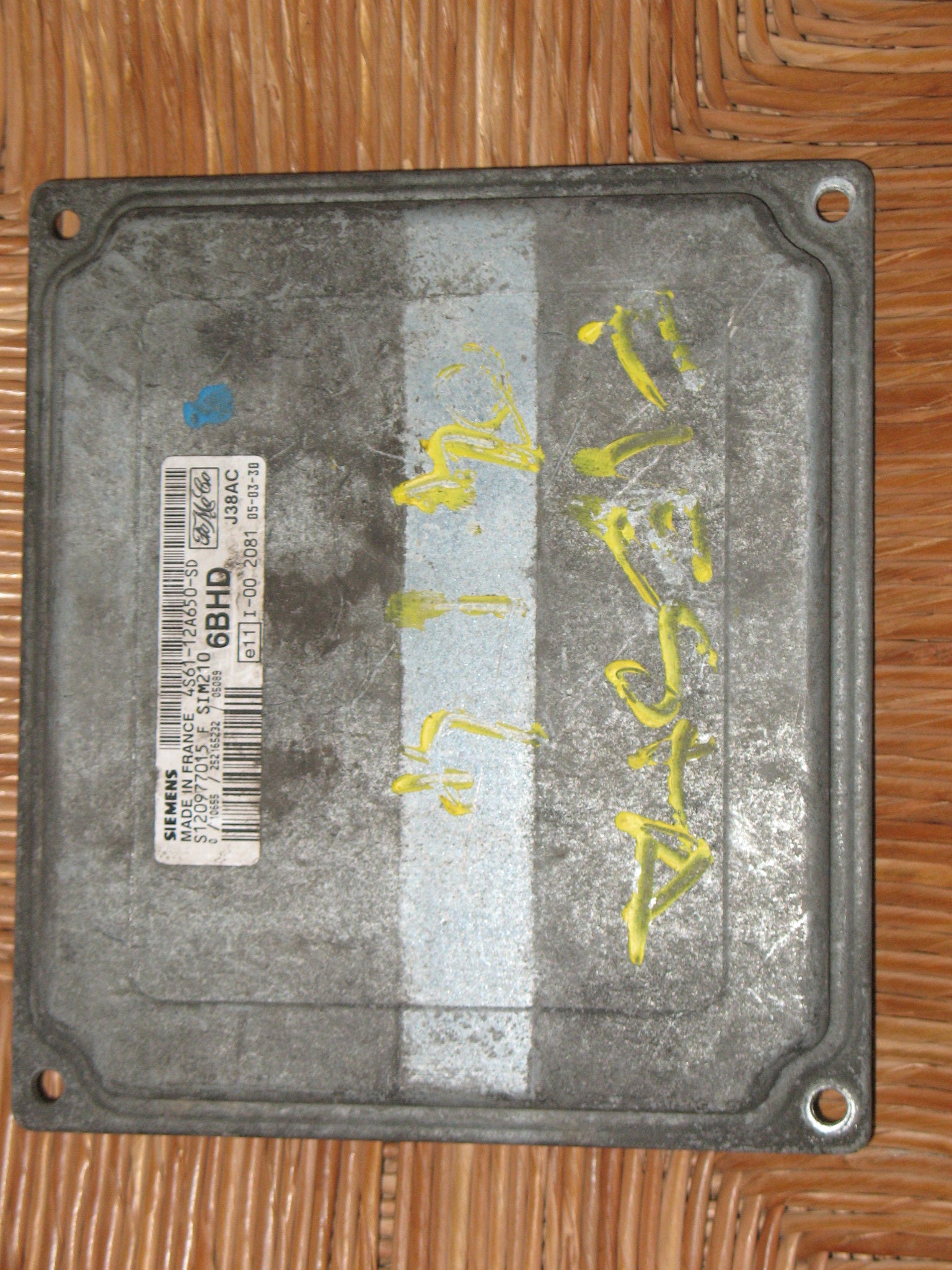 S120977015F CENTRALINA ECU SIM210 SIEMENS FORD FIESTA 1.2B 16V 6BHD J38AC FORD 4S61-12A650-SD