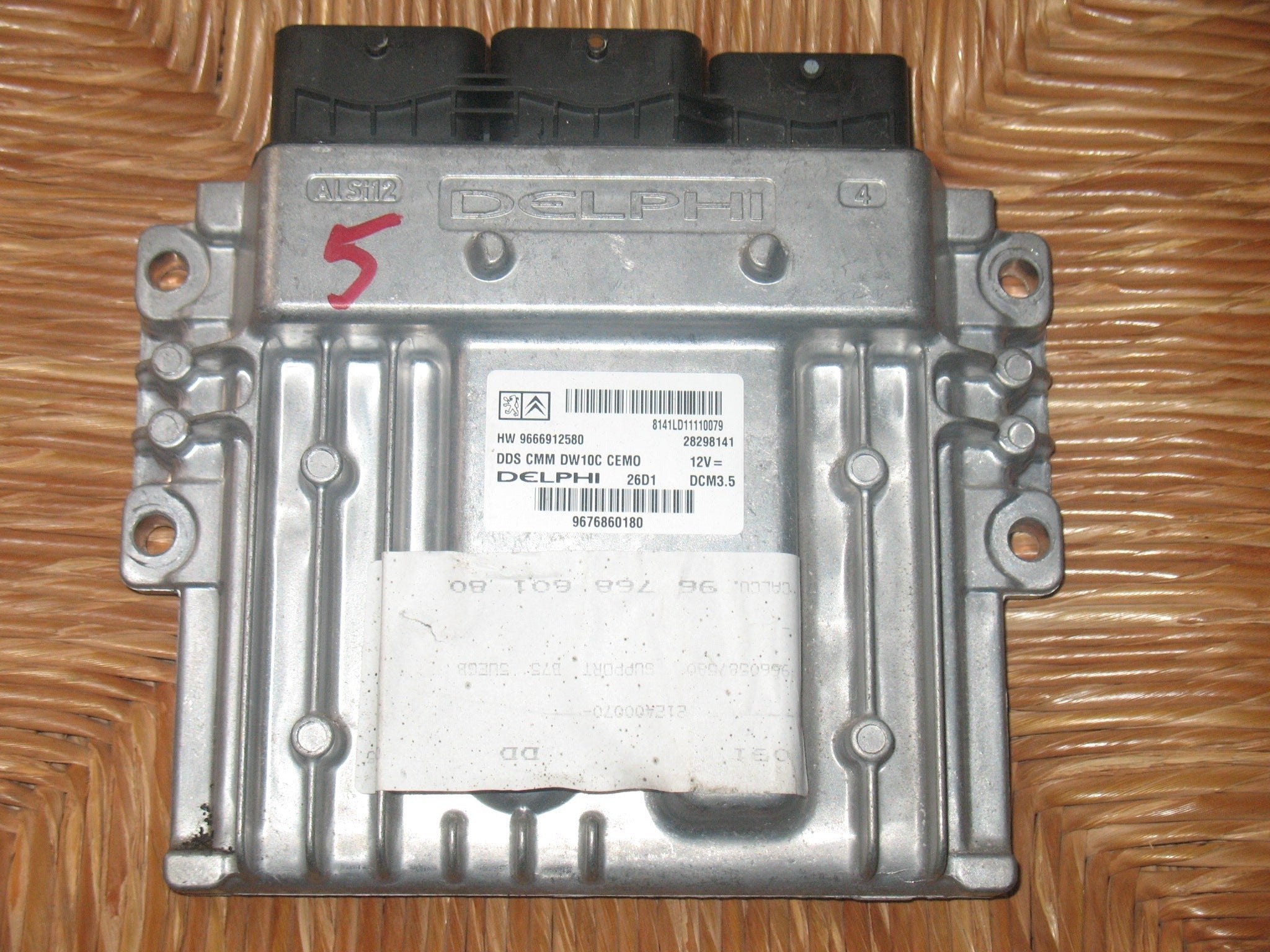 CITROEN C5 / PEUGEOT Diesel HDI Delphi HW 9666912580 28298141 9676860180 DCM3.5.