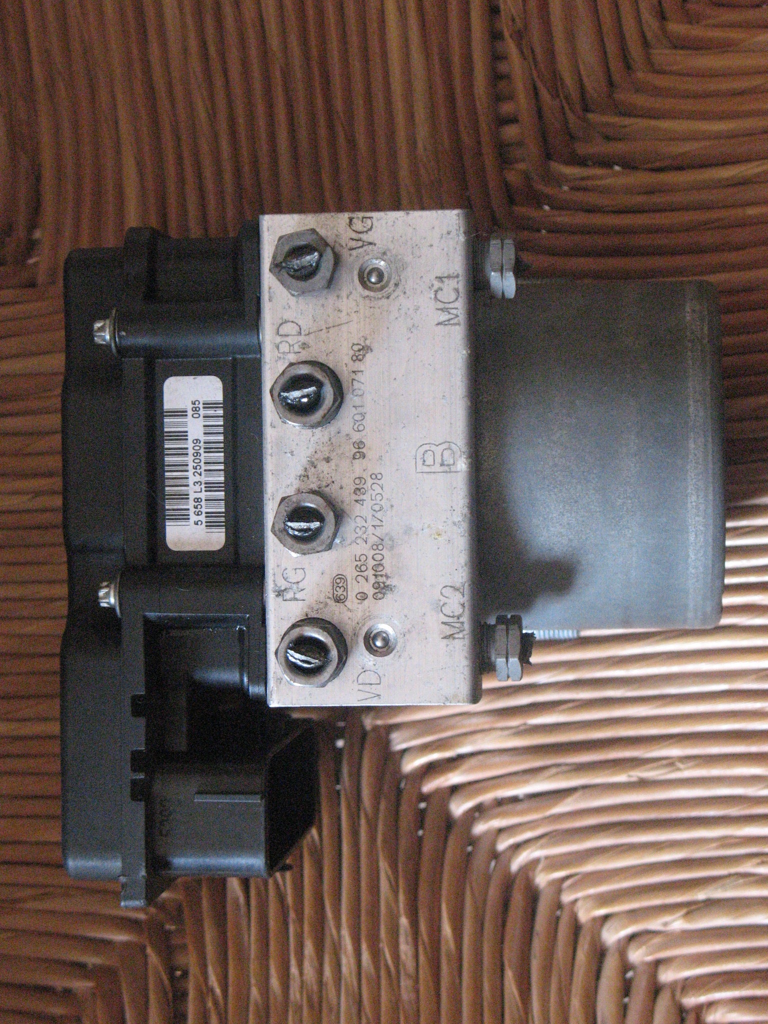 PEUGEOT 308 BOSCH POMPA ABS 9666093180 0931 0265800884 9660107180 0265232439 B