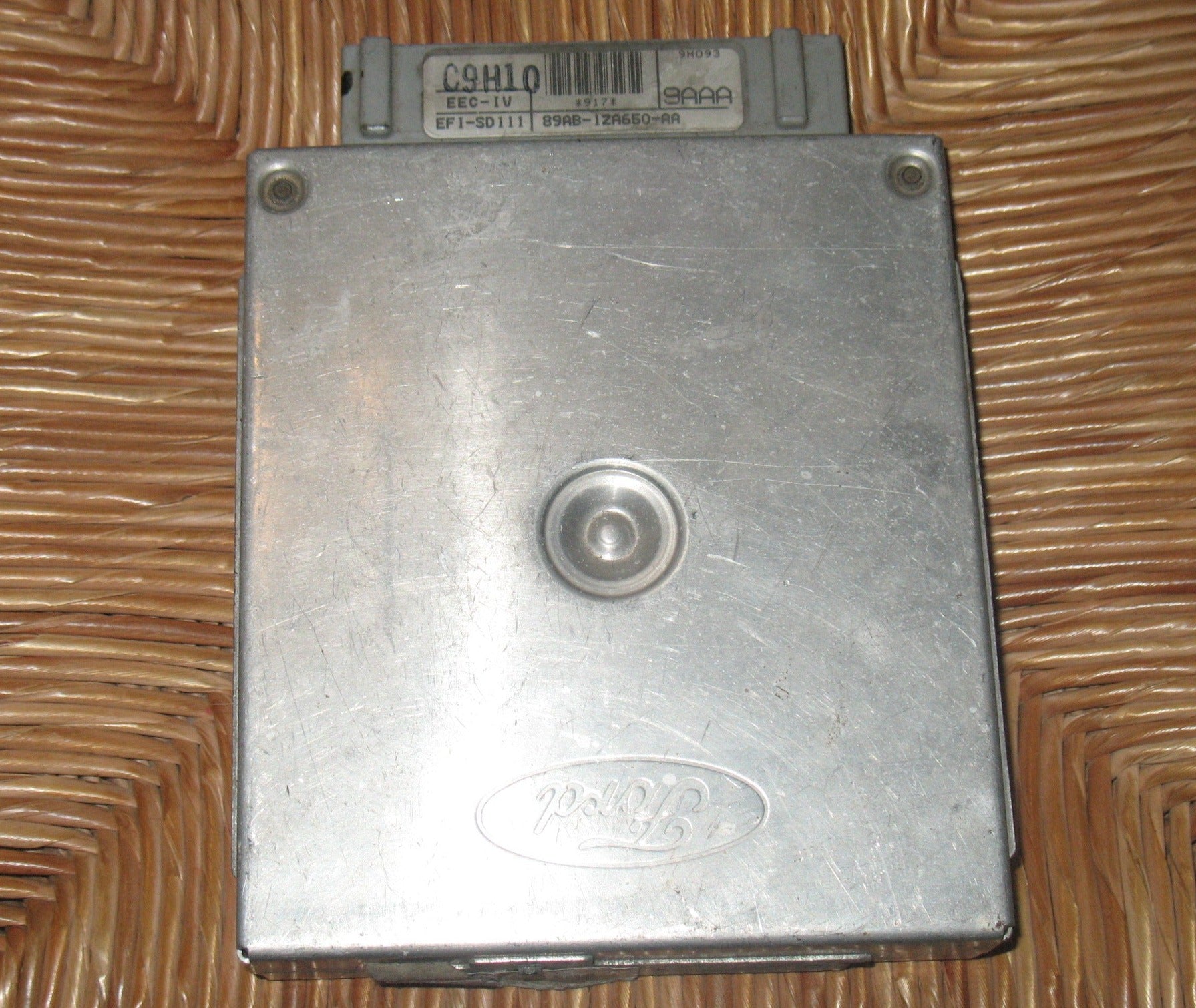 Ford escort orion fiesta ecu 89ab-12a650-aa eec-iv 9aaa EFI-SD111