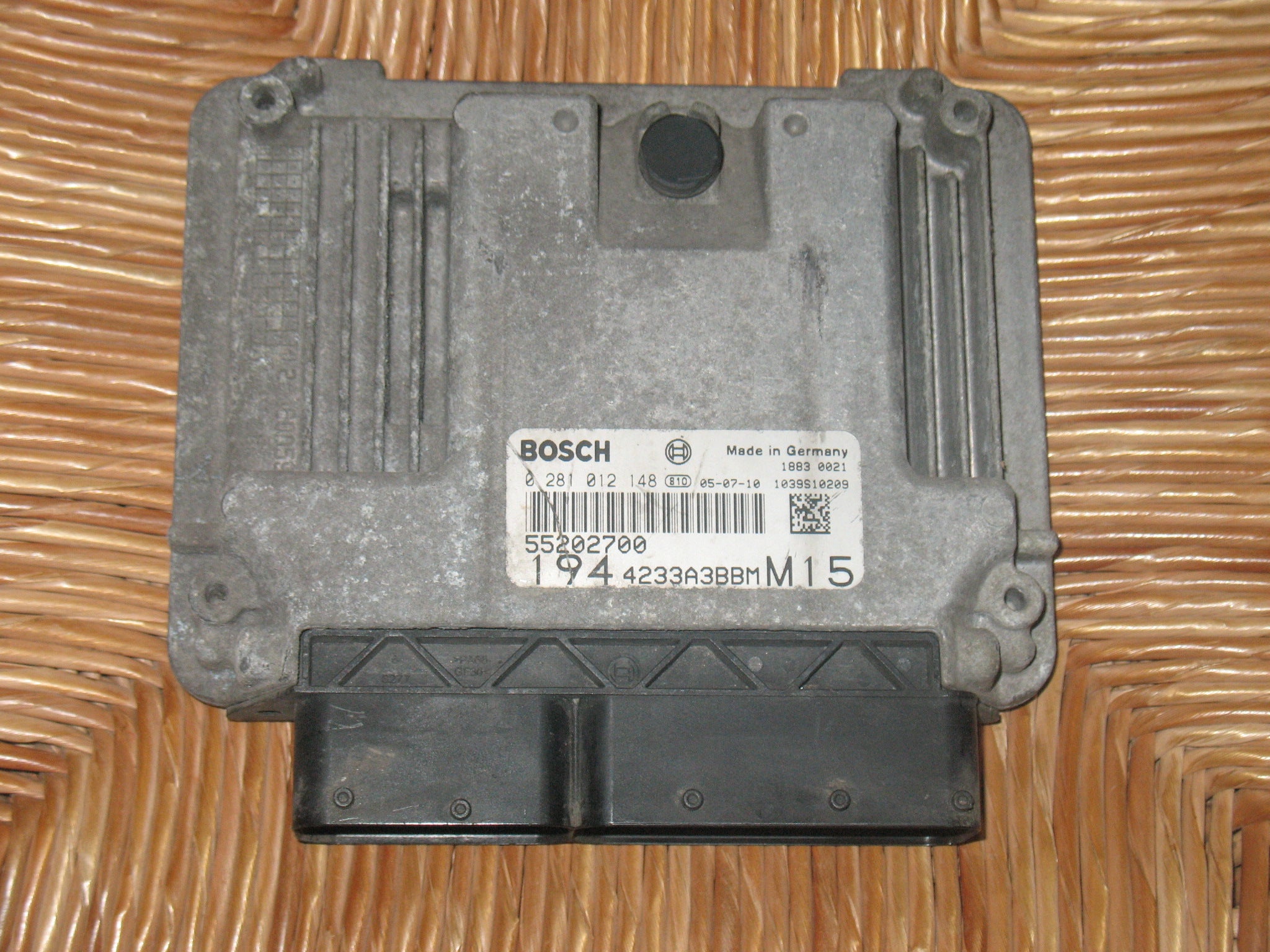 ECU FIAT CROMA 1.9 JTDM 16V 150 CV 0281012148 55202700 EDC 16C39-5.64